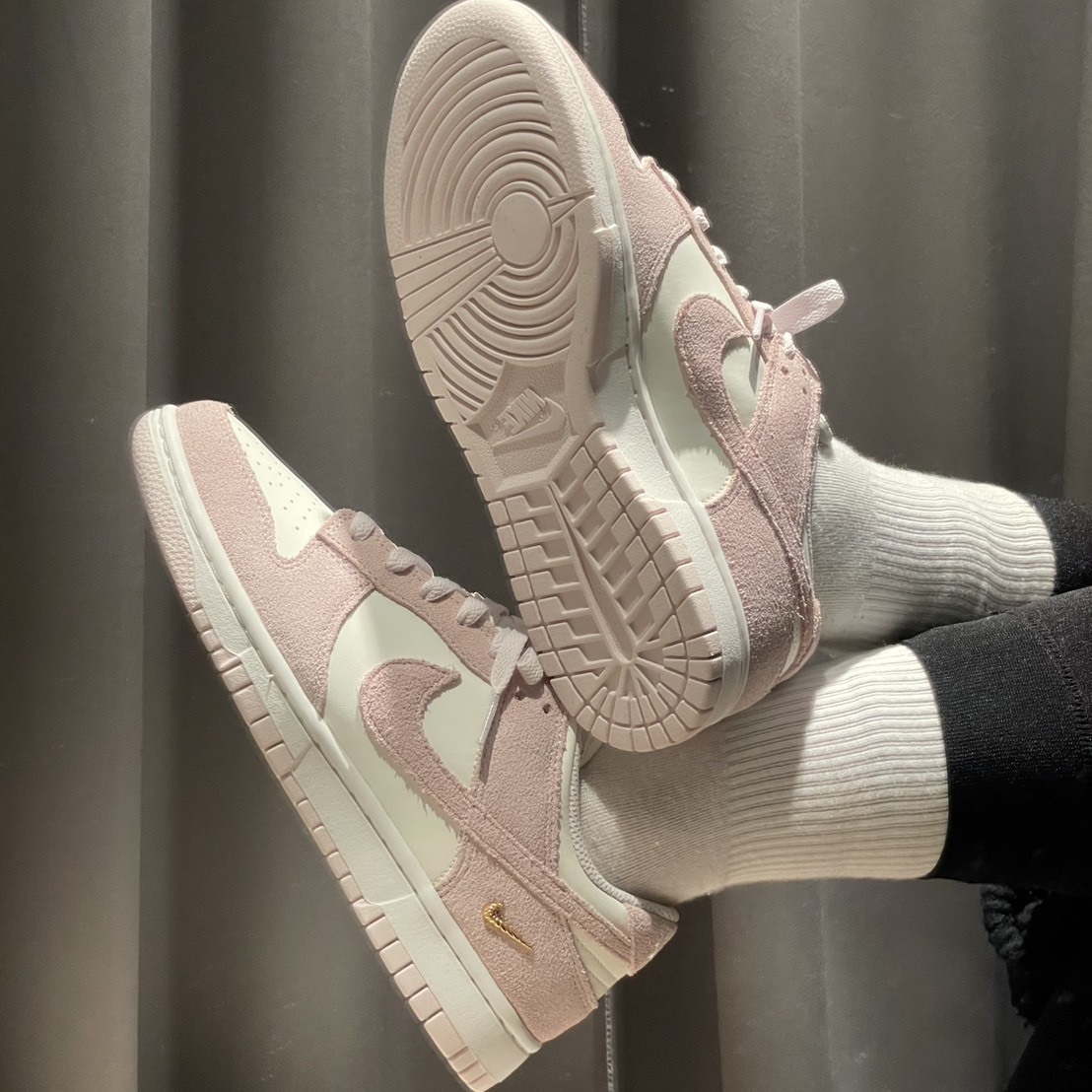 Nike Dunk Low "Gold Linen" 小金鉤 女鞋 IO4244-100