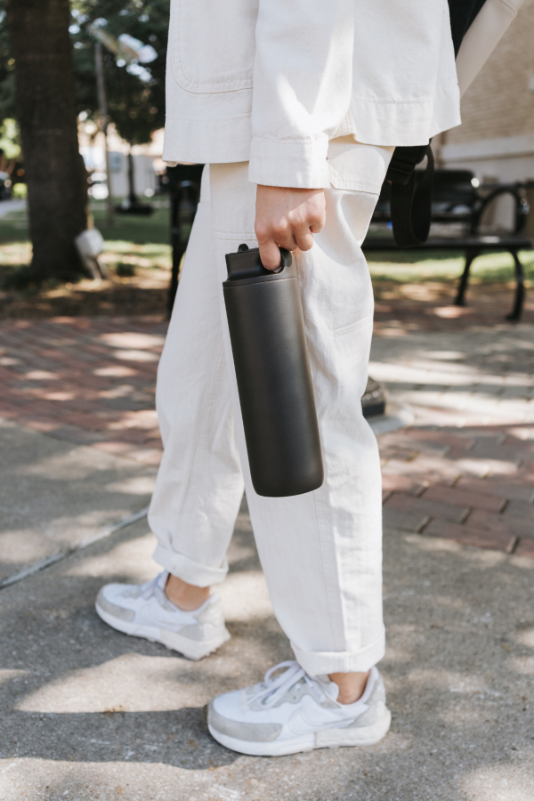 KINTO-ACTIVE TUMBLER 運動魔法瓶，KINTO 實踐簡約的設計美學