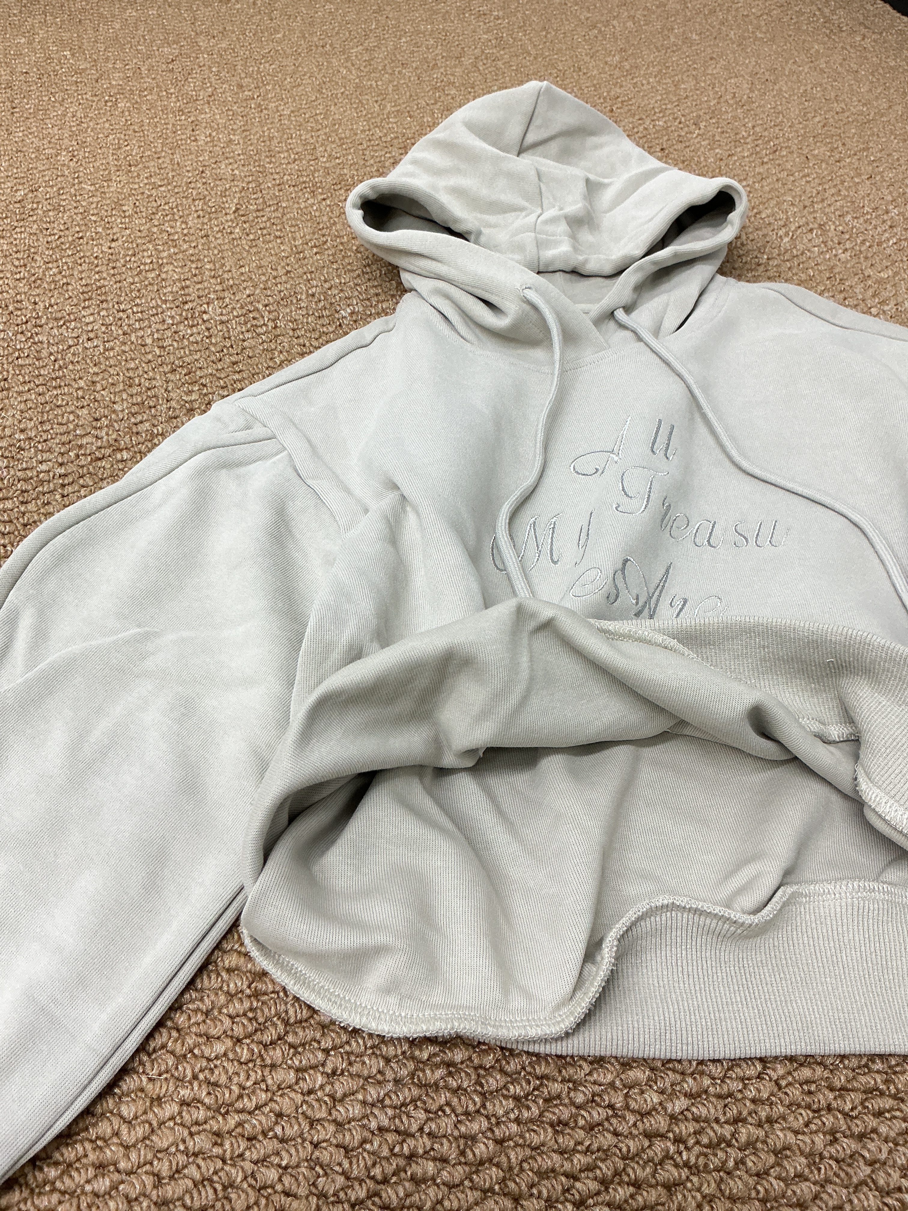 A04112設計師品牌刺繡字母帽T