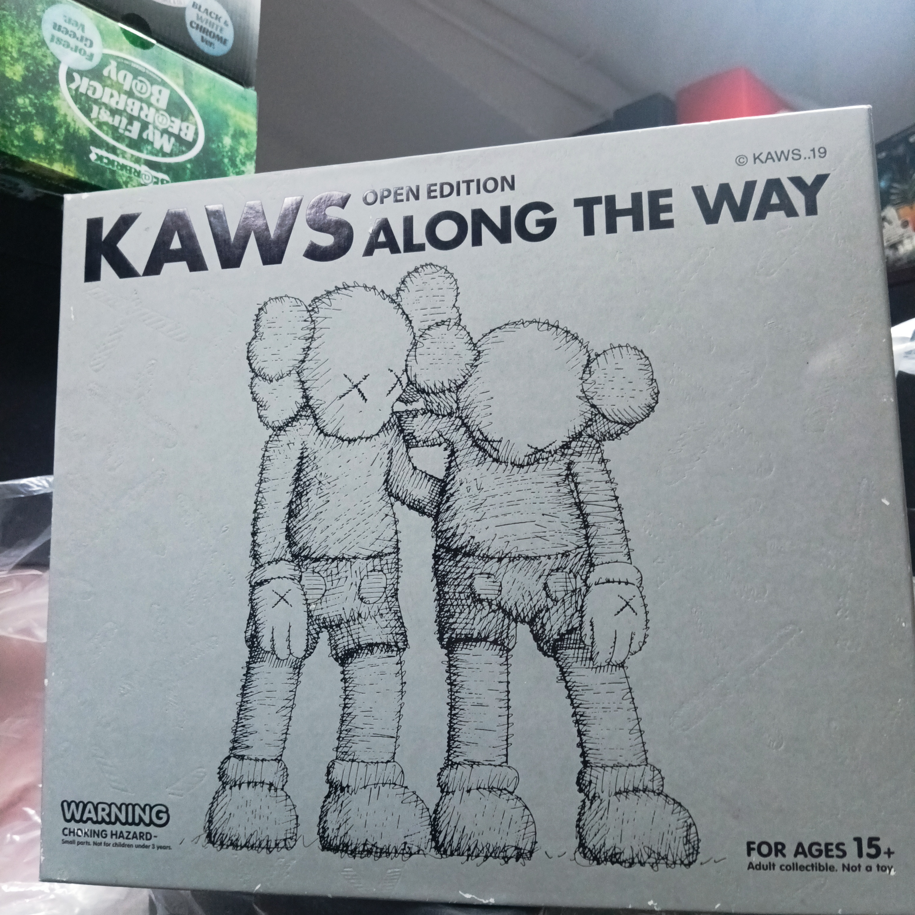 寄賣-KAWS ALONG THE WAY COMPANION FIGURE GREY