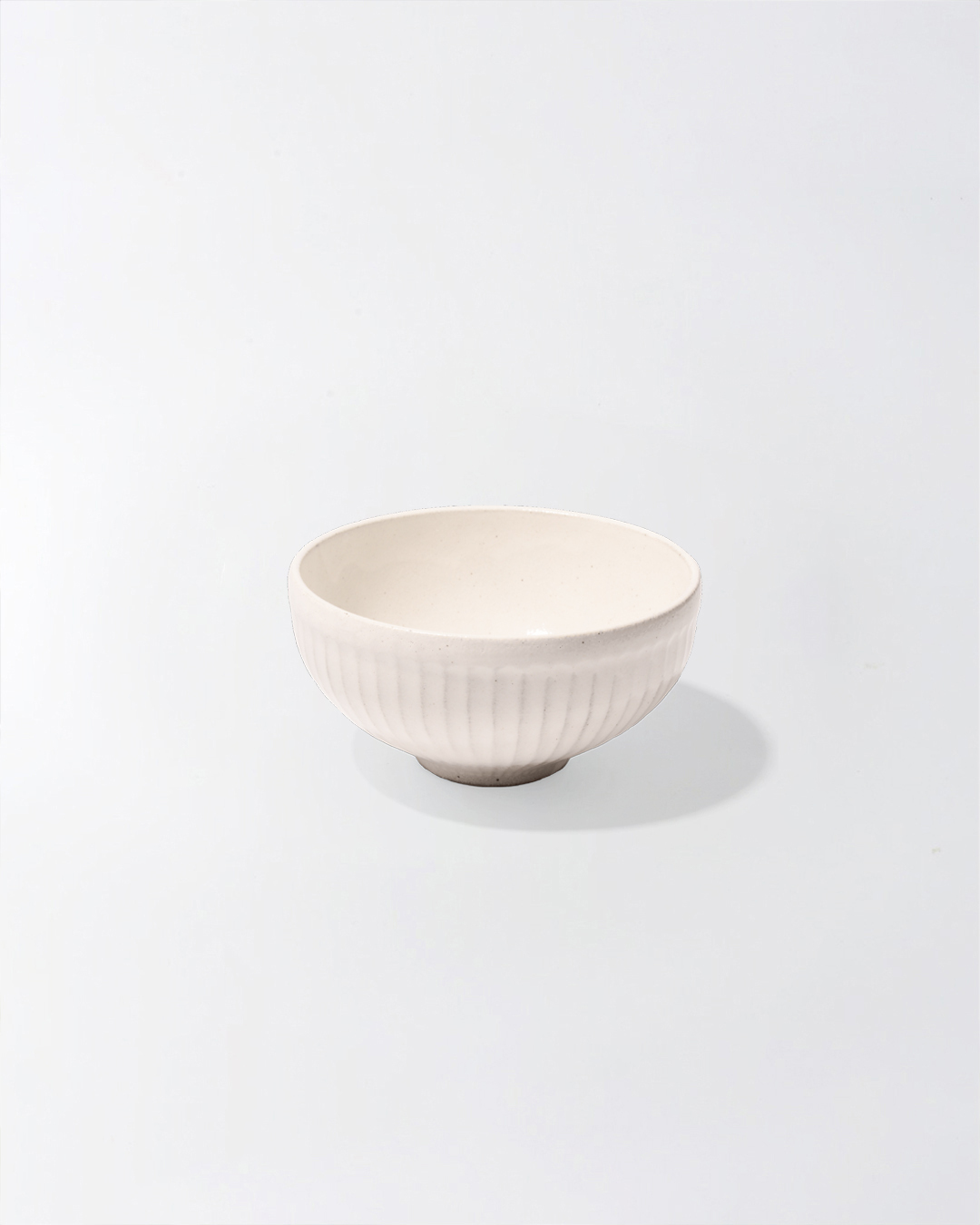 Solum 刻紋圓碗 M 粉引｜studio m'