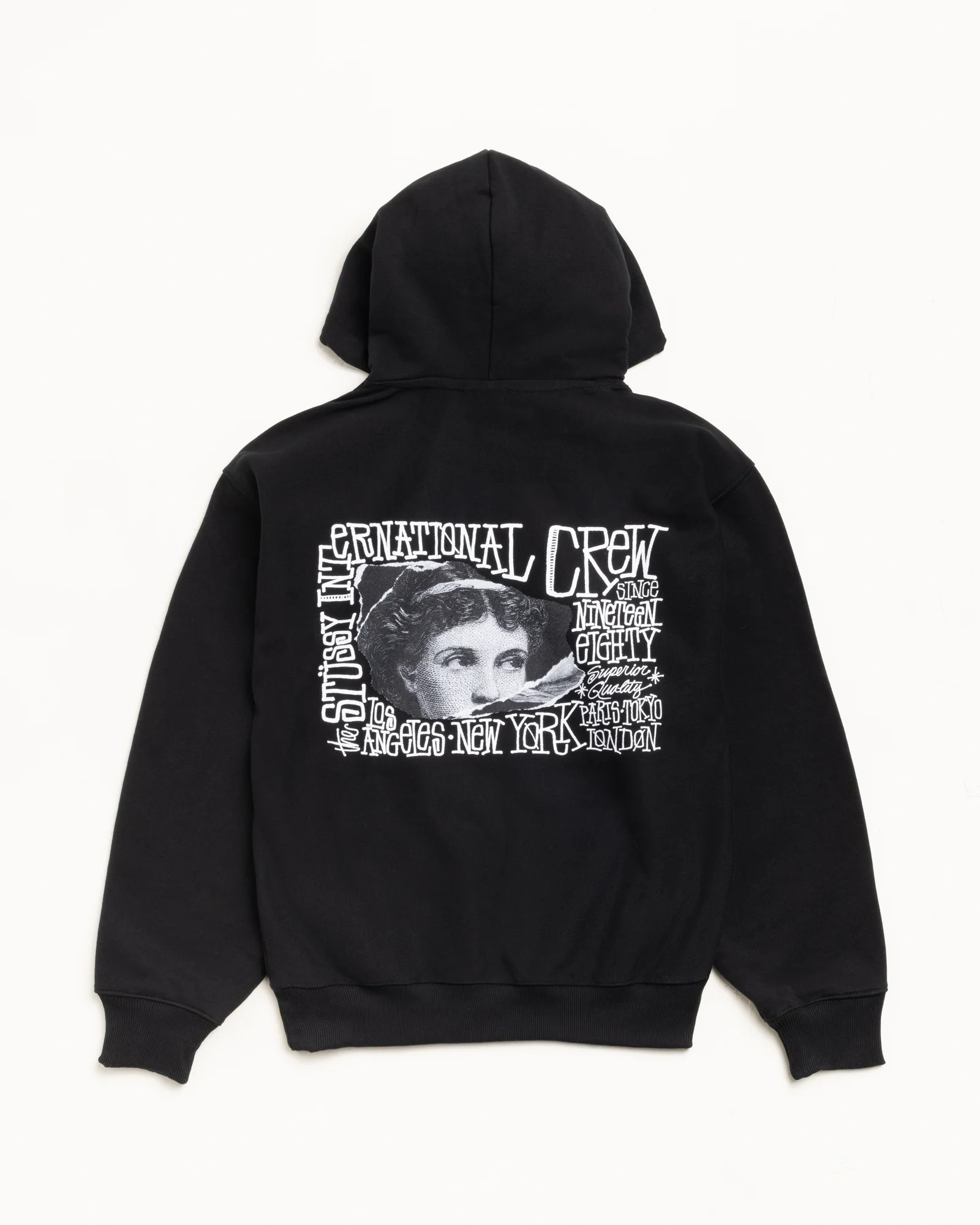 STUSSY  STÜSSY VICTORIA HOODIE 2026 最新款 女神 美式 塗鴉字體 背殺 帽T