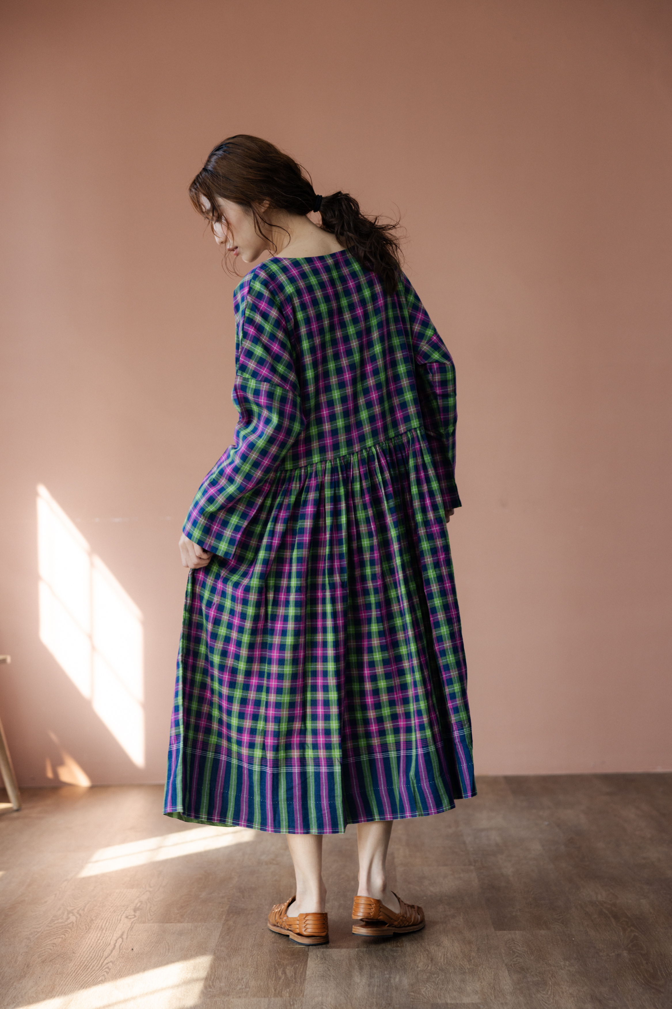 【karnam】藍粉綠手織格紋長袖長洋裝