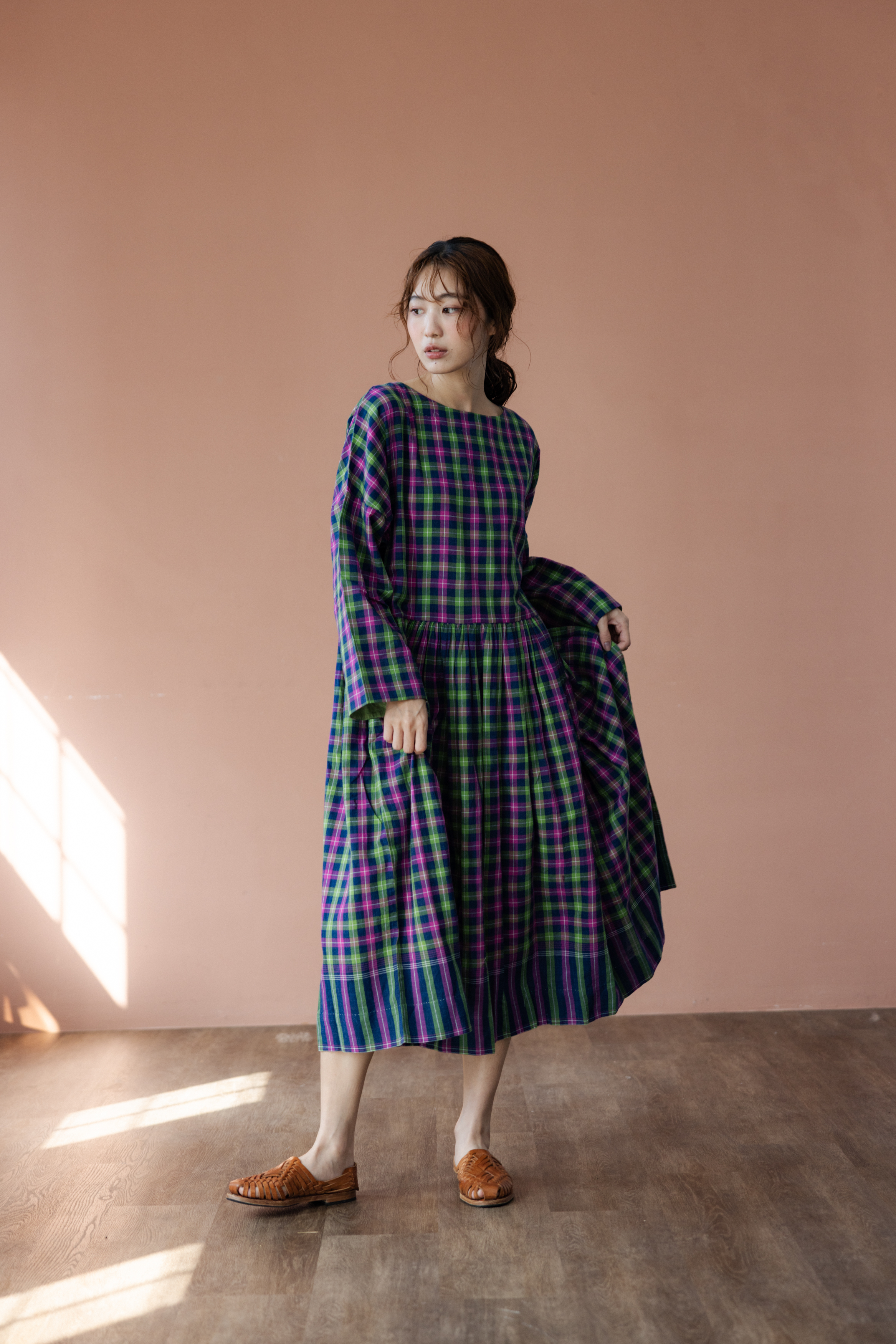 【karnam】藍粉綠手織格紋長袖長洋裝