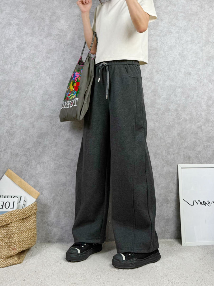 時尚寒流救星｜挺布內抓絨彎刀寬褲