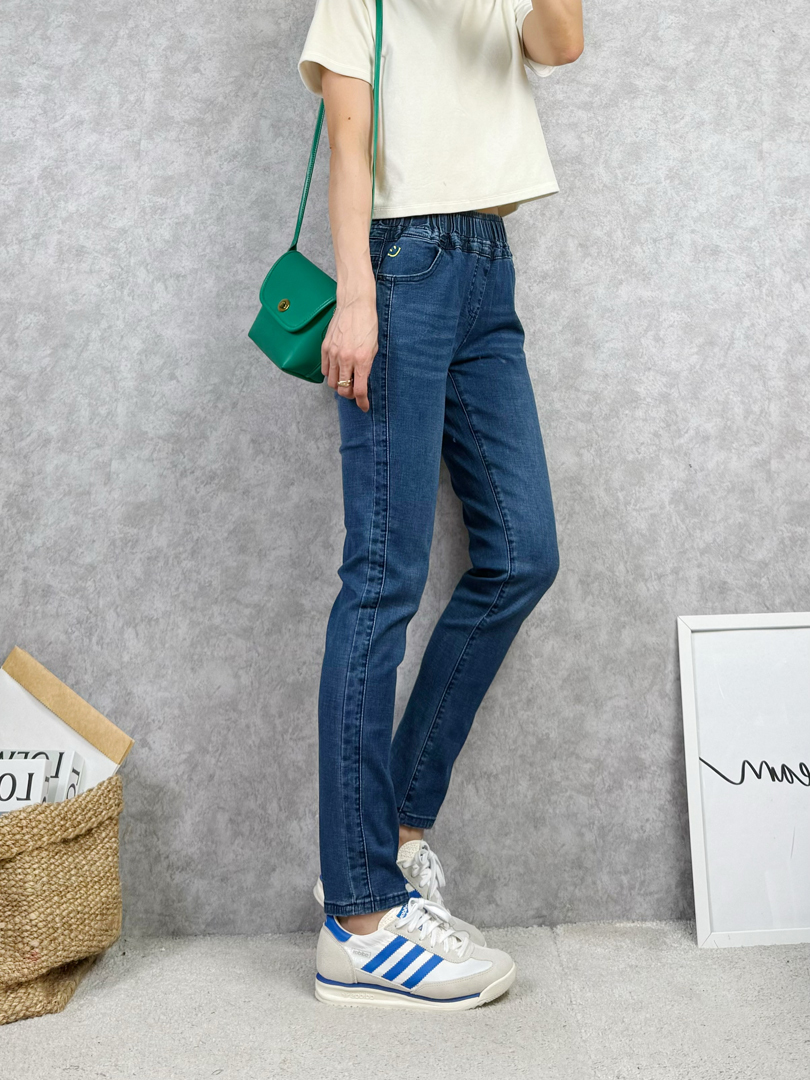 日常不費力的好感修身丹寧休閒褲