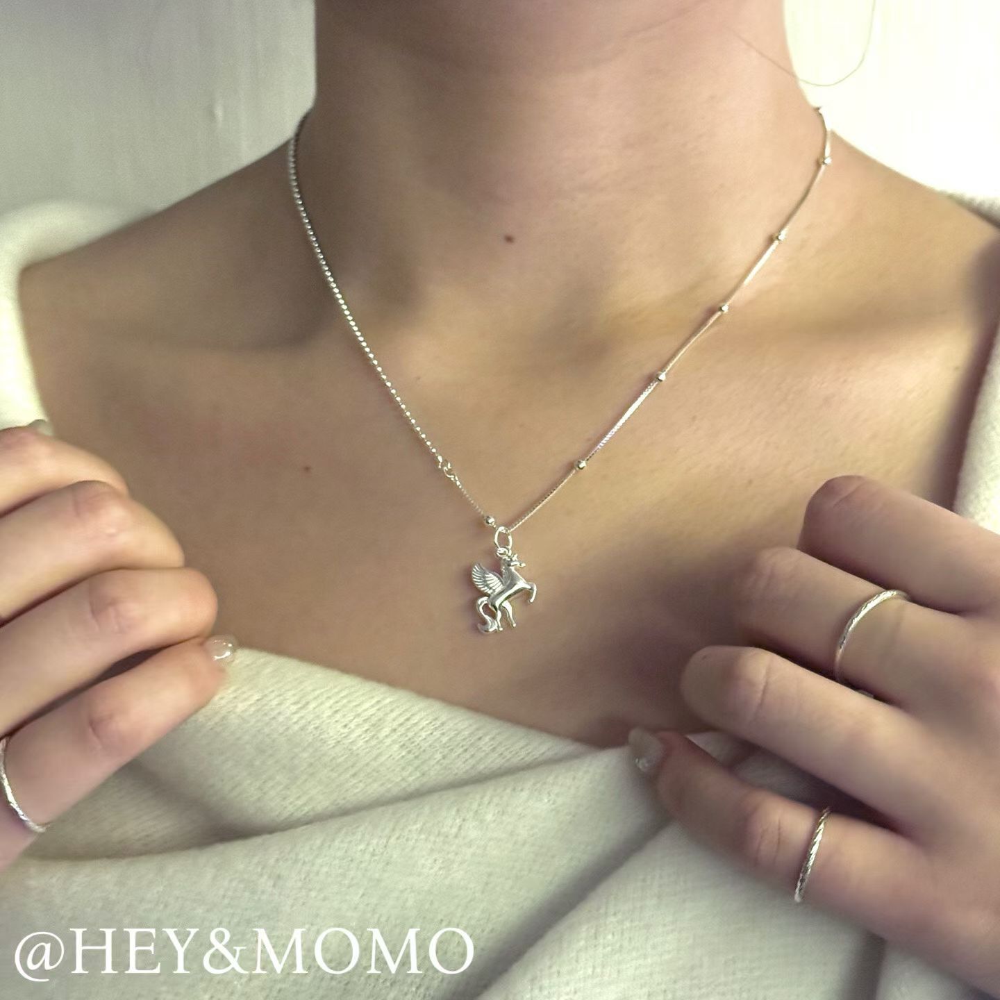 HM5423 ⚪️925 銀 半半拼接鍊馬年戰馬項鍊