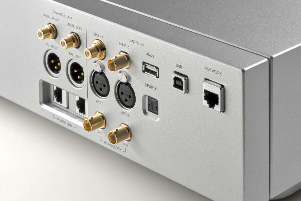 dCS Lina DAC X 與音響系統 搭配 聆聽