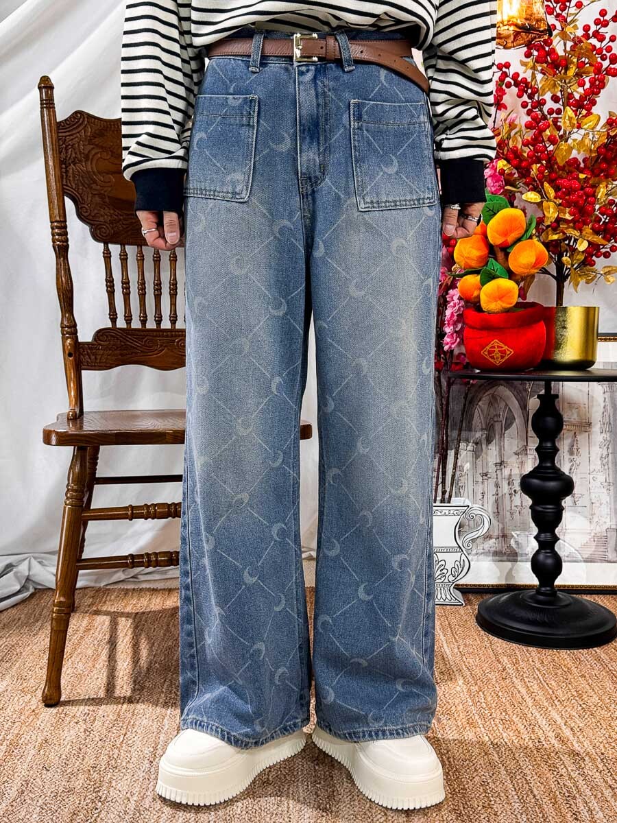 後腰橡根．月亮PRINT．牛仔直腳褲 (有袋)