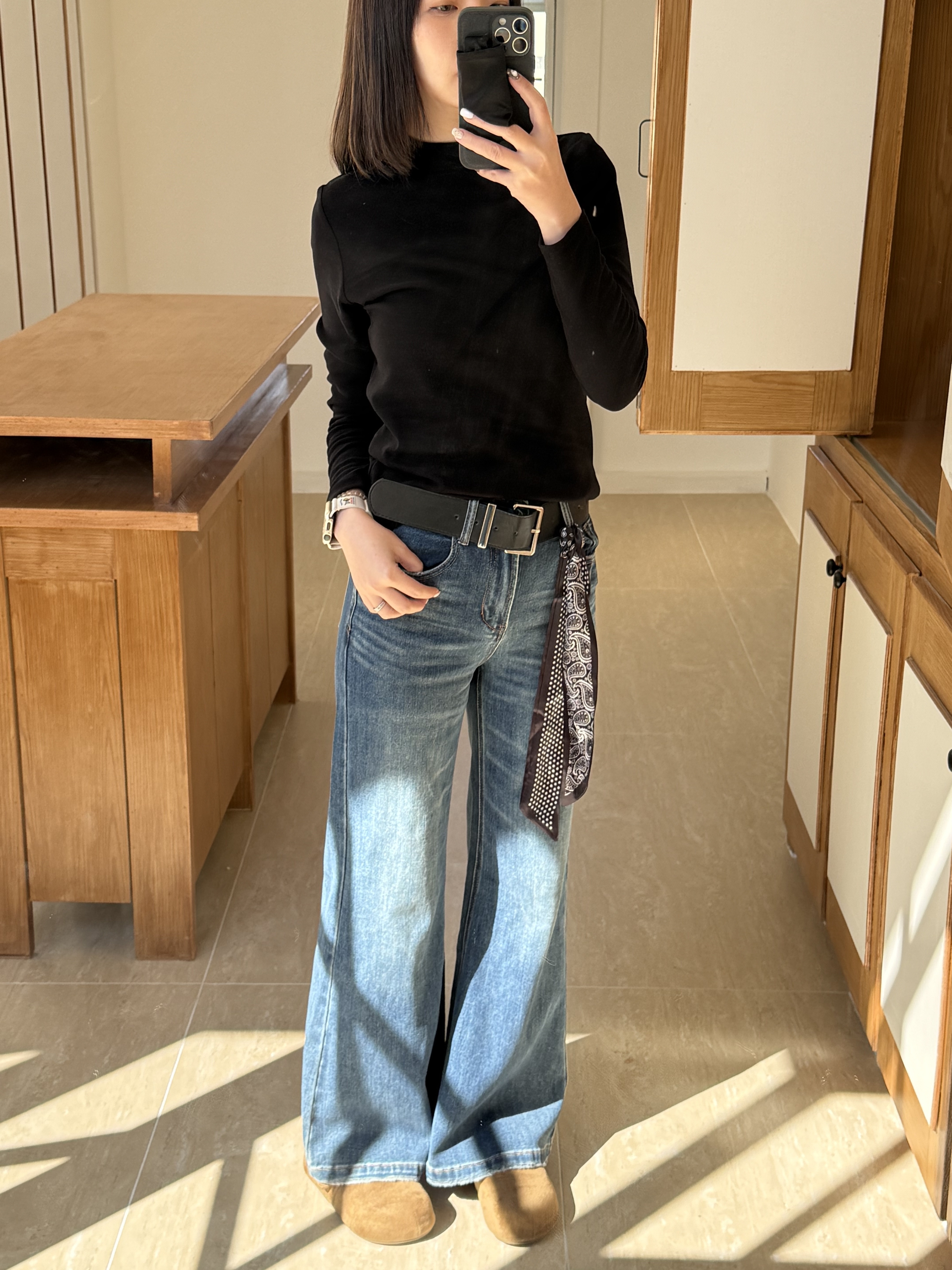 附絲巾彈性直筒喇叭褲