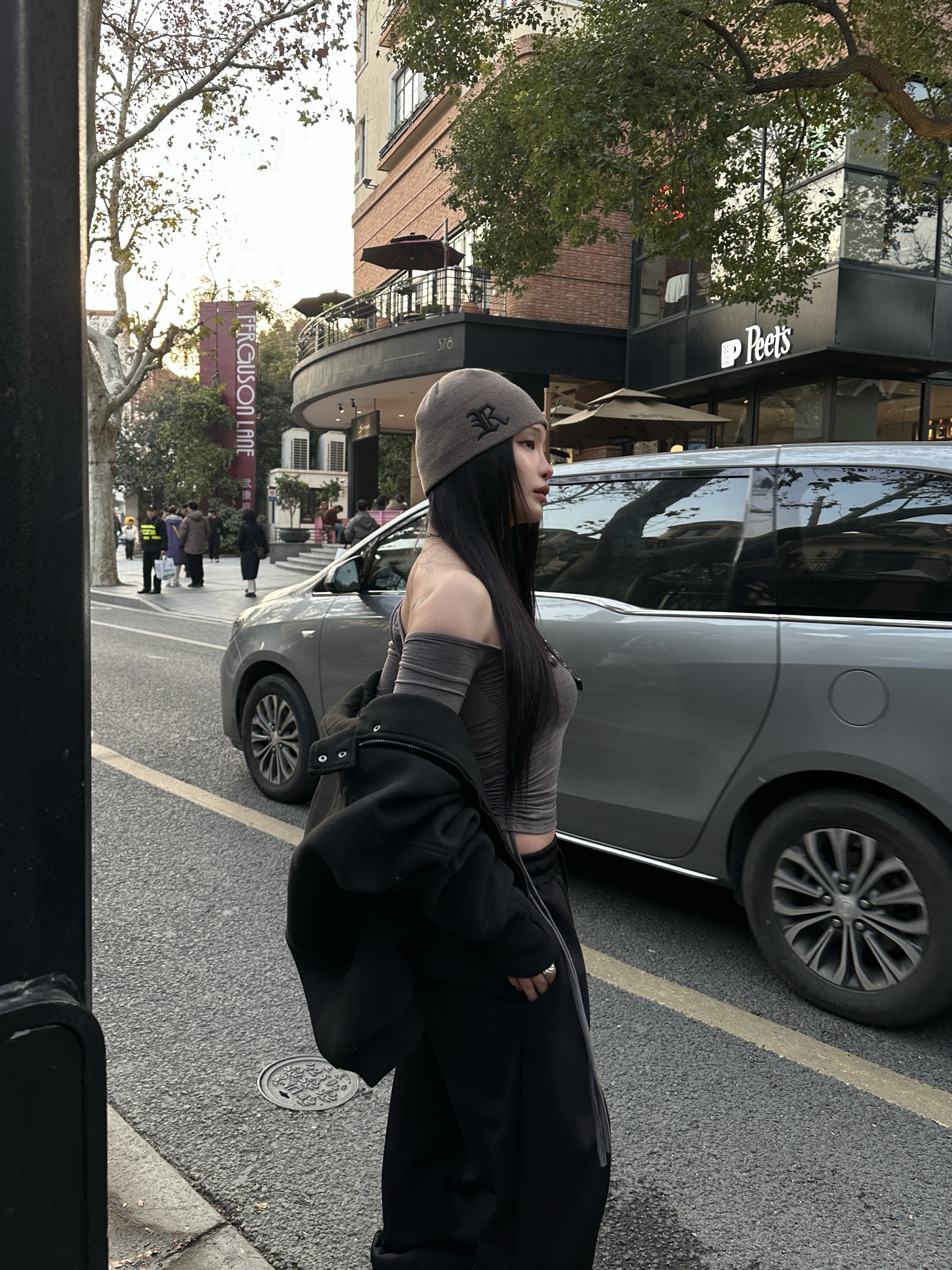 【現貨】Y11 After rain 斜肩抽繩Tee (深灰)