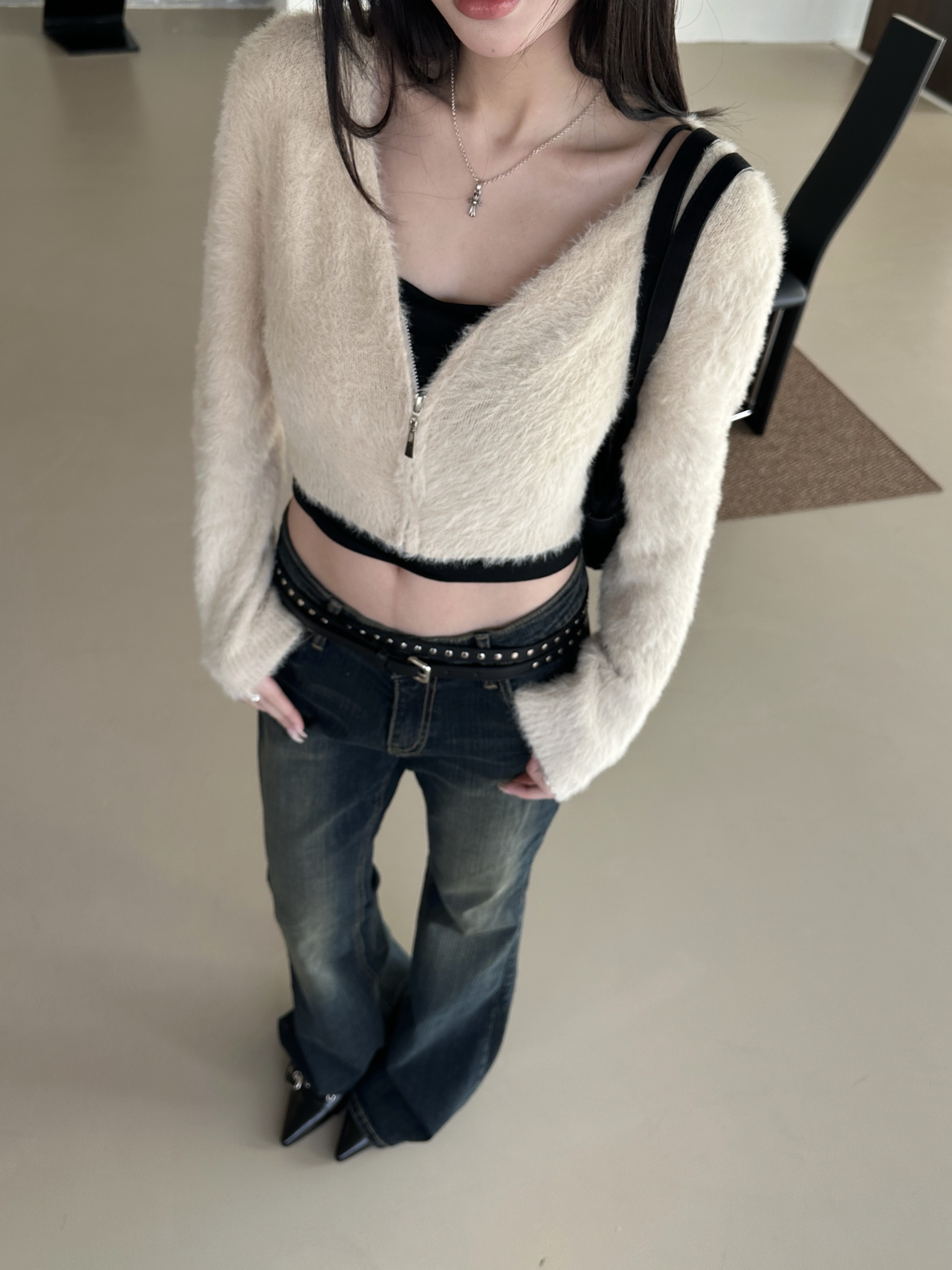 【現貨】Y05 可兩穿! 拉鍊貂毛上衣 (卡其)