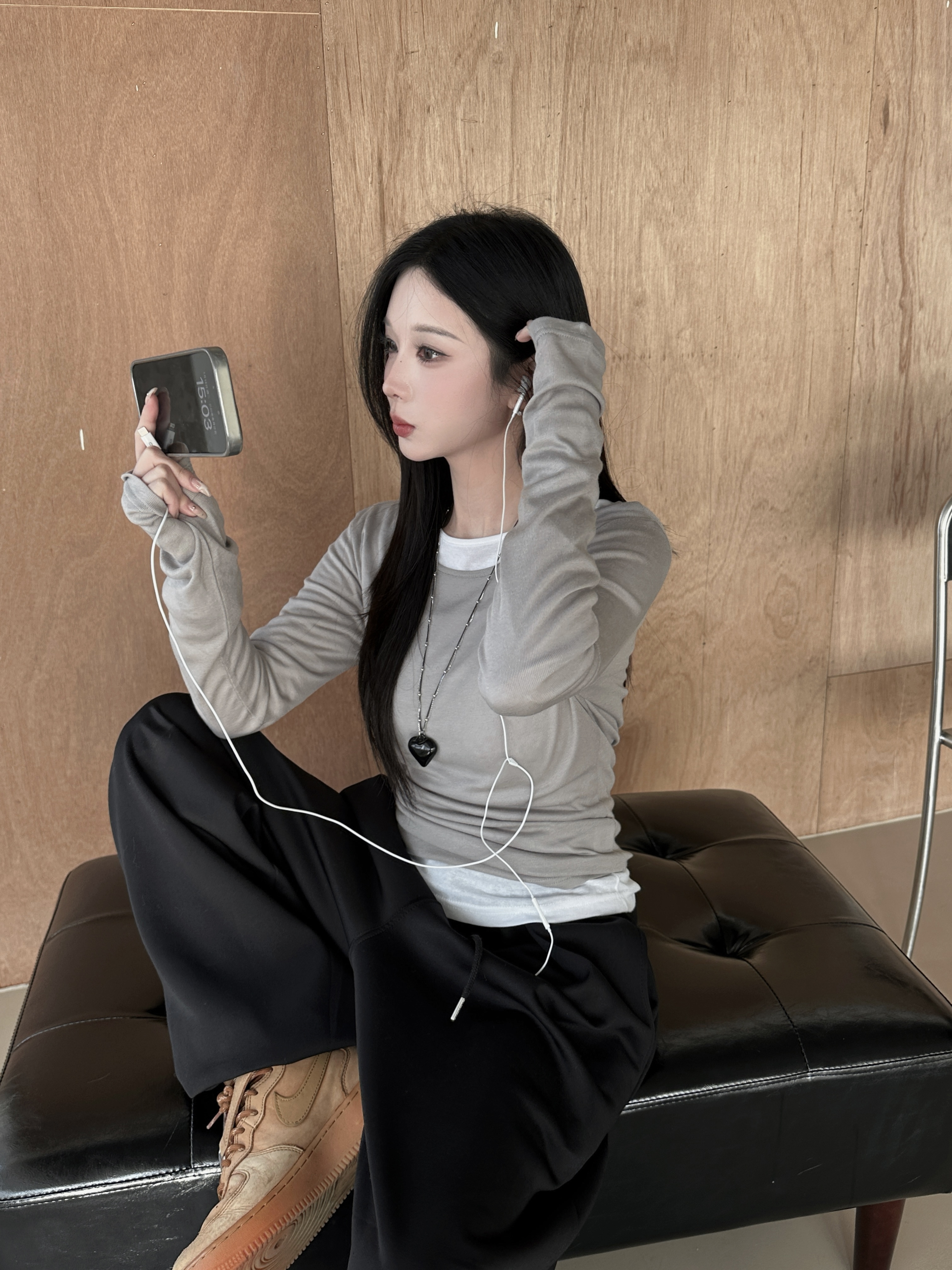 Y02 柔霧感 調色盤打底上衣 (霾灰)