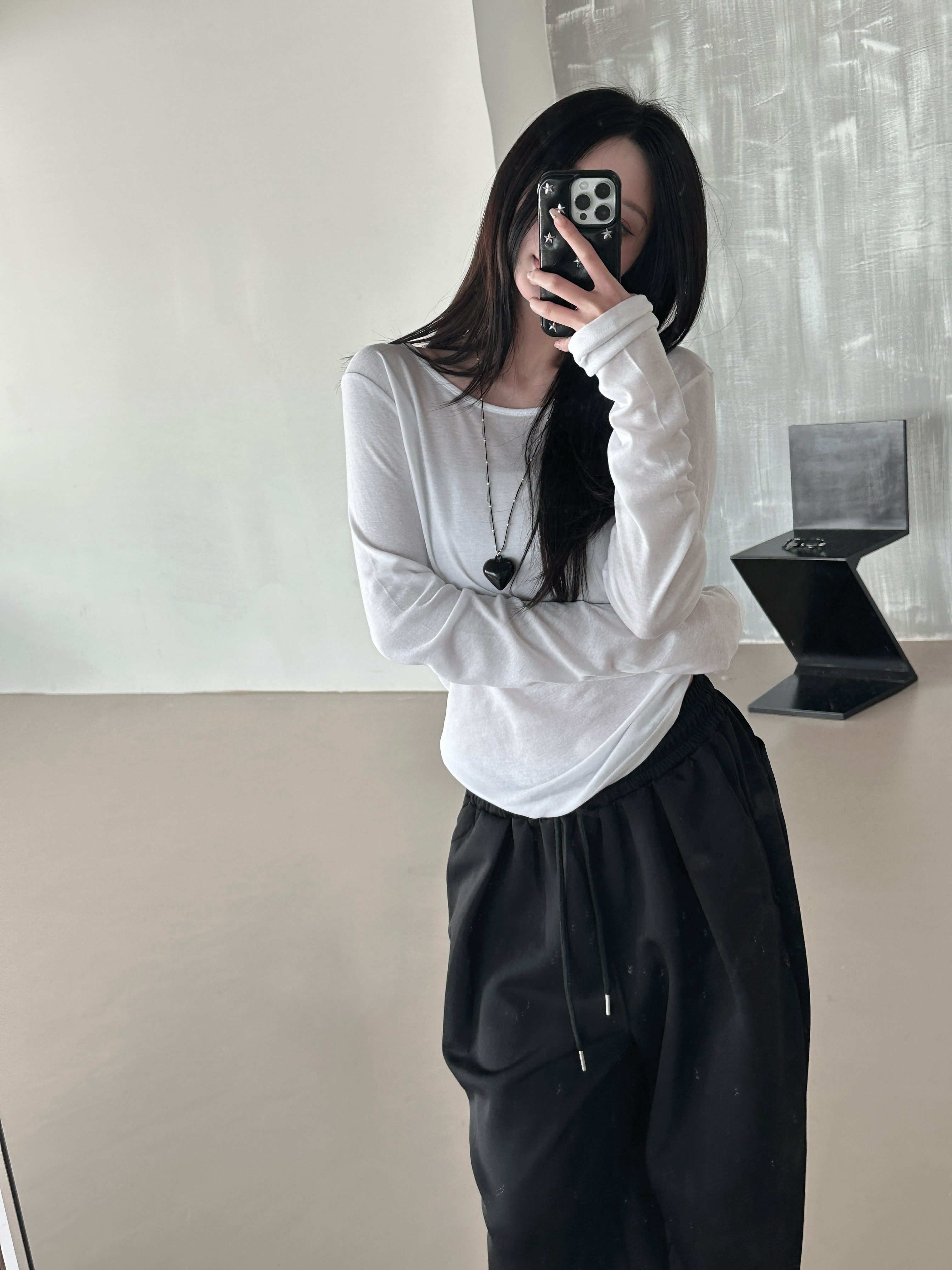 Y02 柔霧感 調色盤打底上衣 (白)