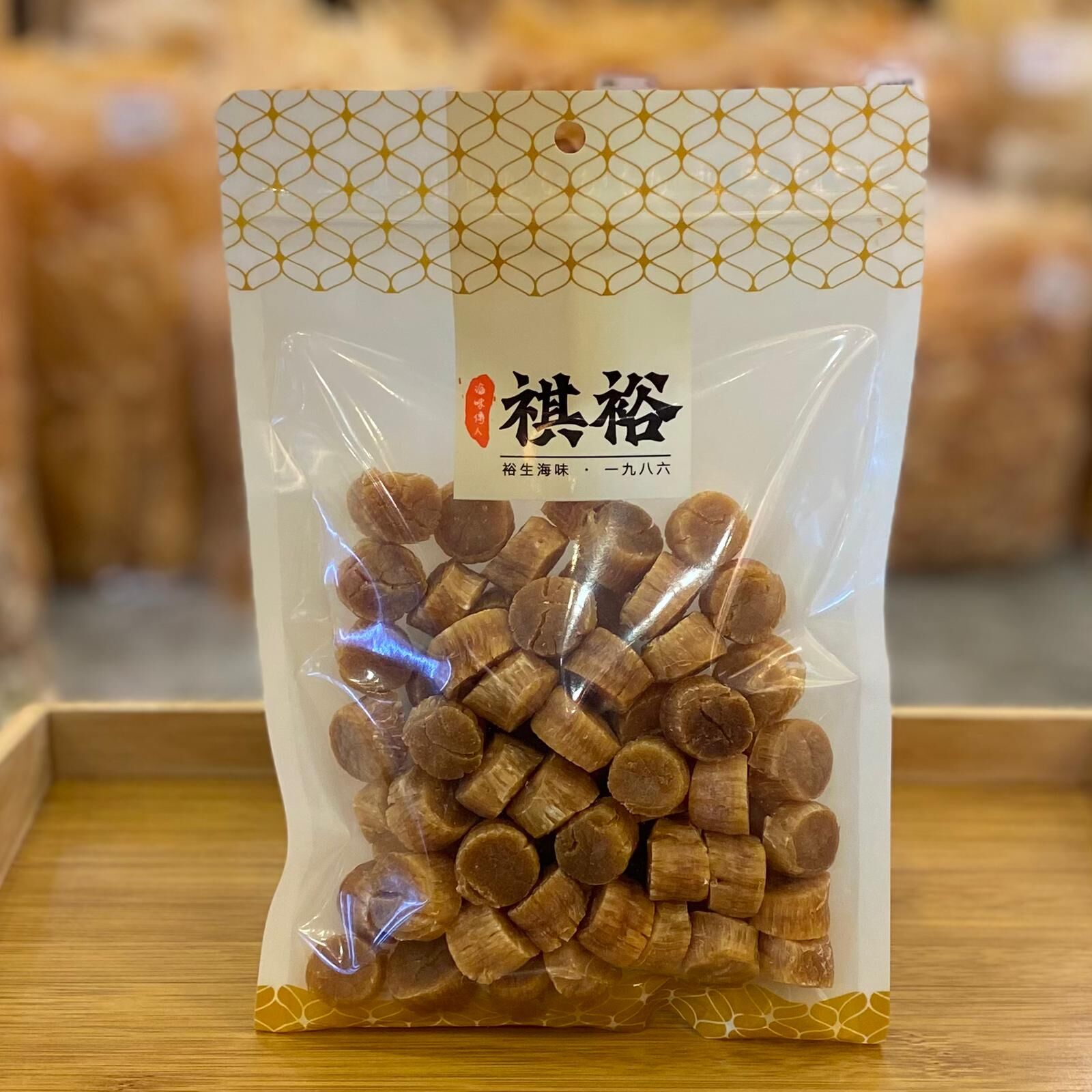 CF8715  日本北海道元貝SA  300克，約63-68 粒