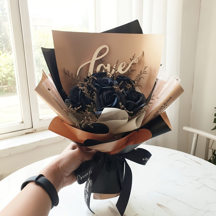 七朵黑色玫瑰香皂花love款
