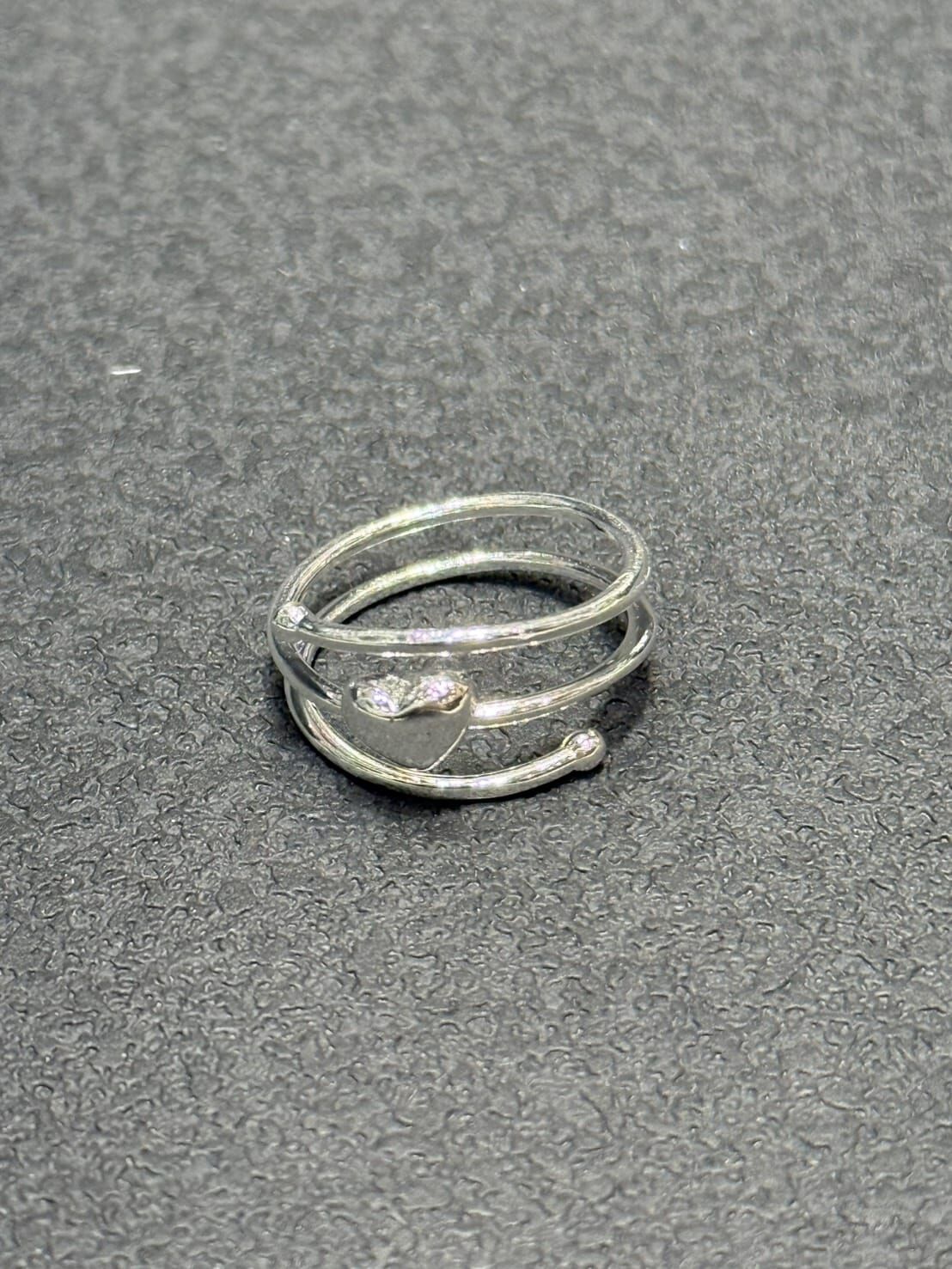 HM5444 ⚪️925 銀 三重圈圈愛心戒指