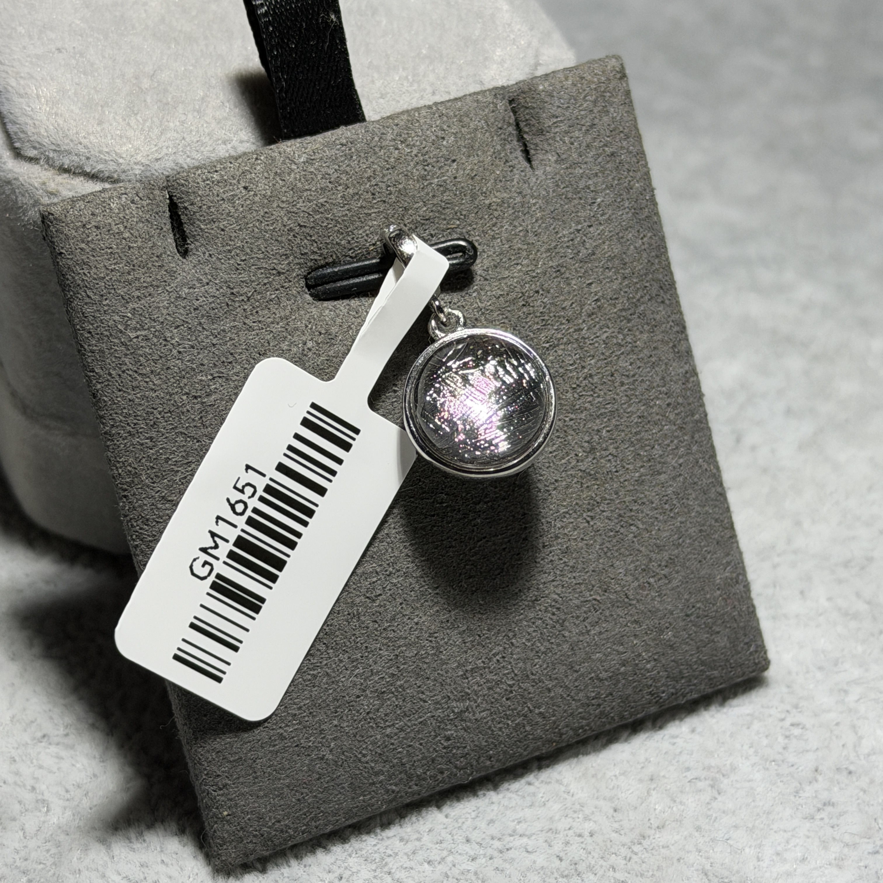 瑞典天鐵星球吊墜 GM1651