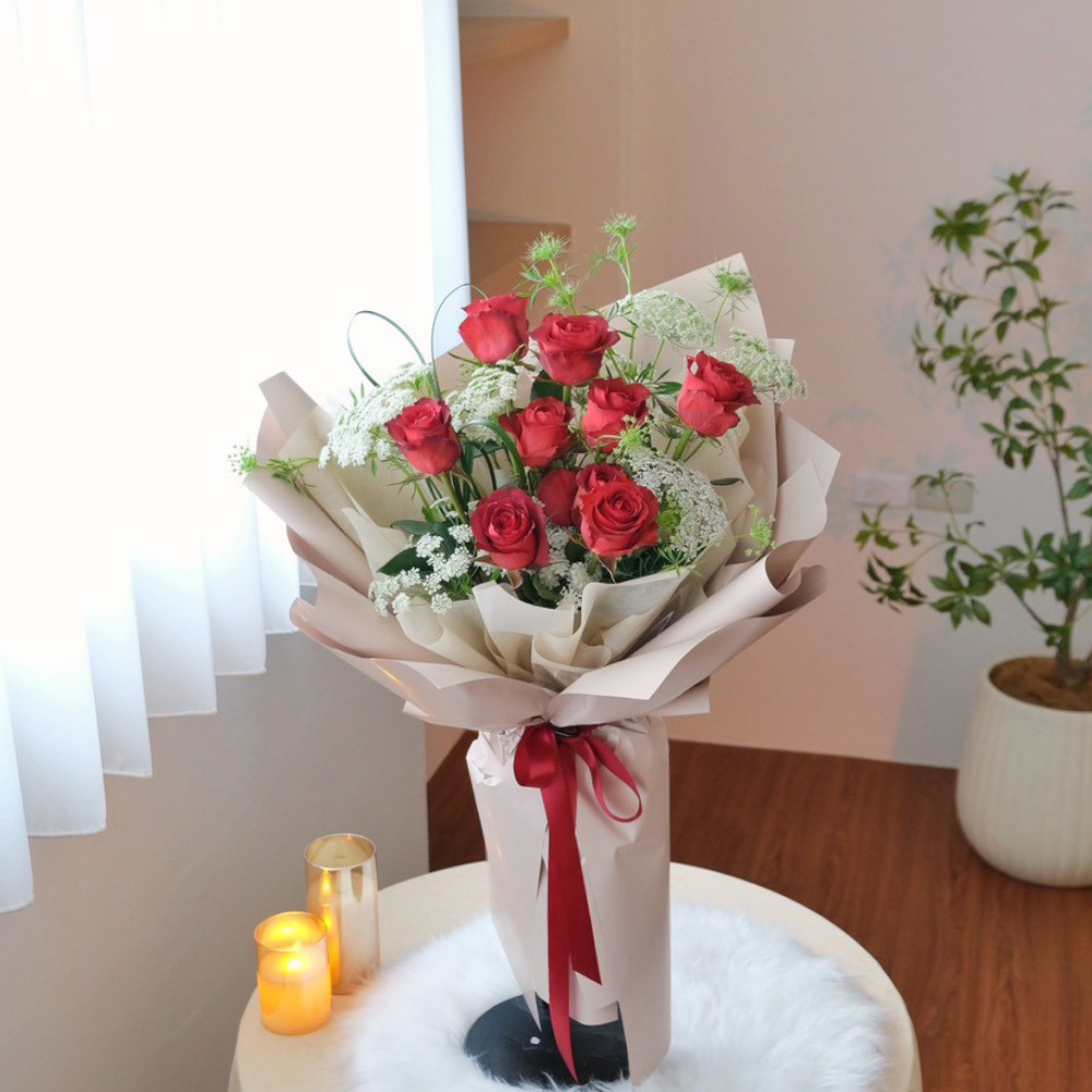 鮮花花束 / 進口紅玫瑰花束+草花