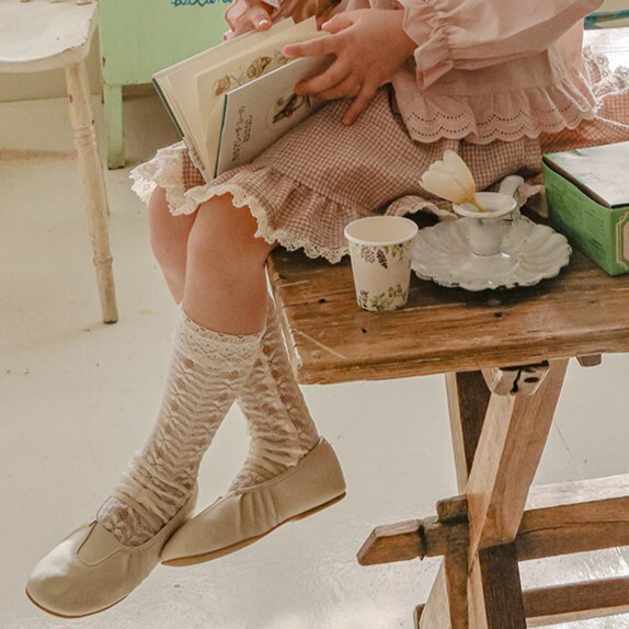 FLO 花朵蕾絲糖果襪 3色