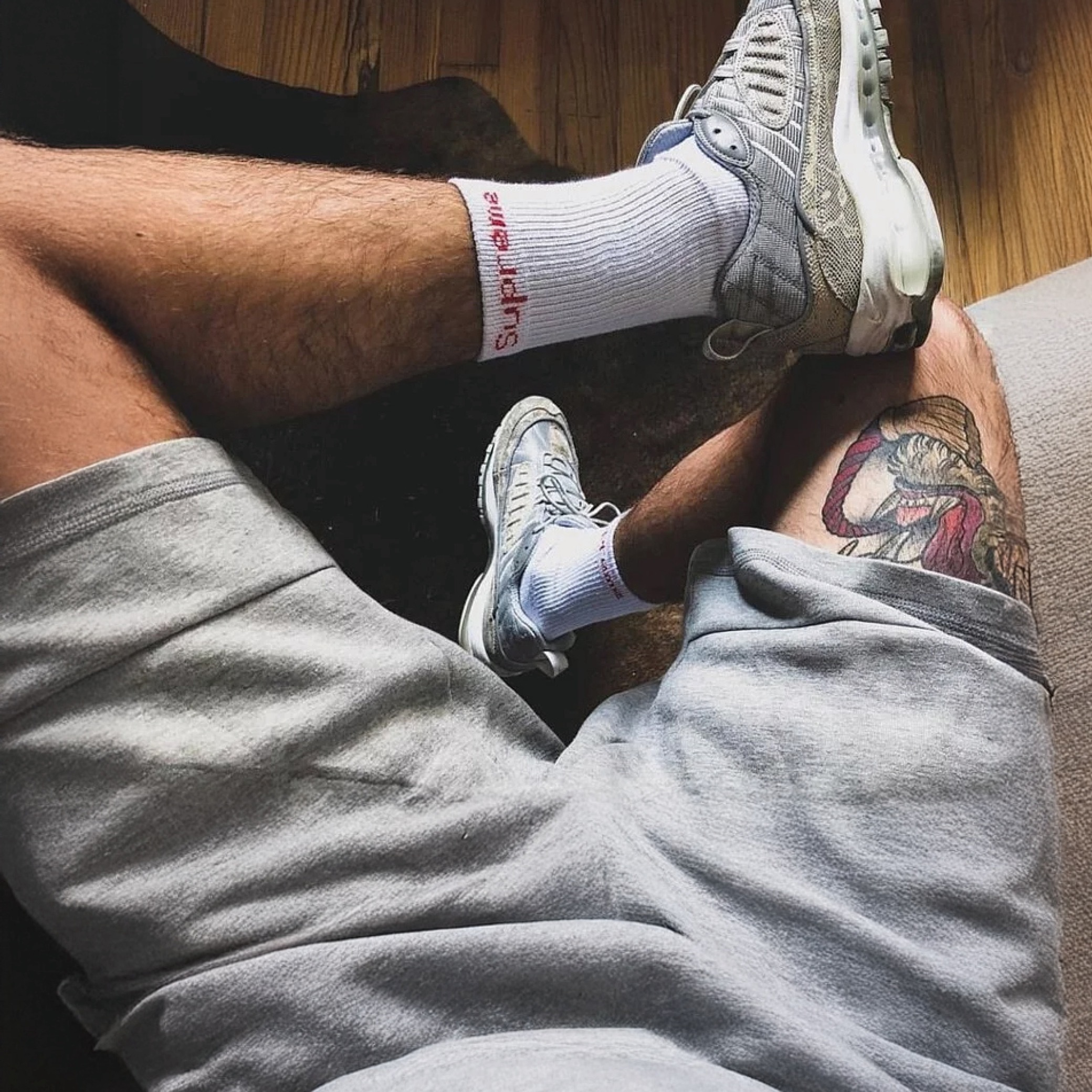 Supreme® / Hanes® - Crew Socks ( 4 Pack )