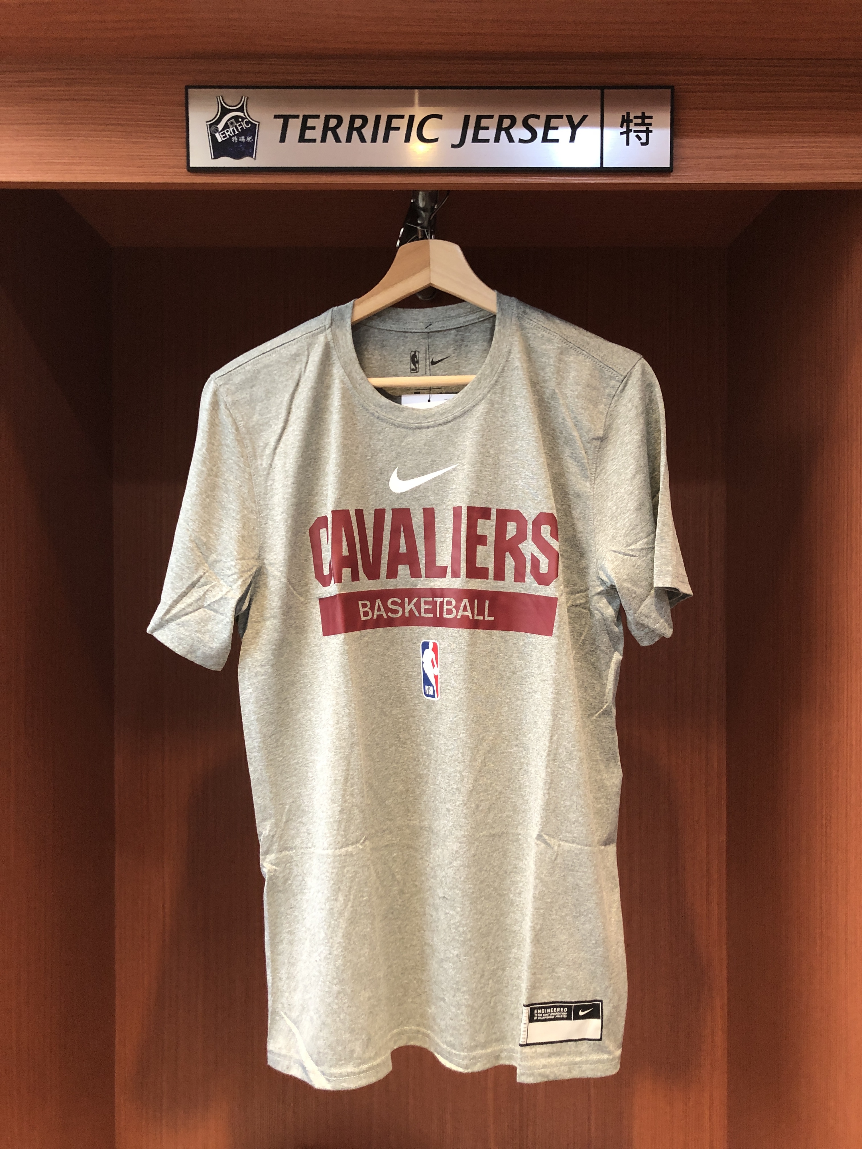 NBA短袖 Cleveland Cavaliers 克里夫蘭騎士灰 22-23 熱身短袖 球員實穿款 Nike Practice Tee 排汗 全新