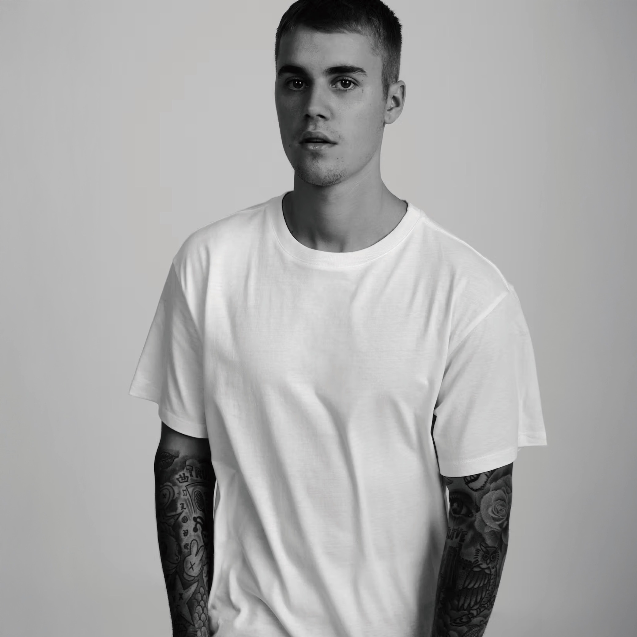 Supreme®/ Hanes® - Tagless Tees ( 3 Pack )