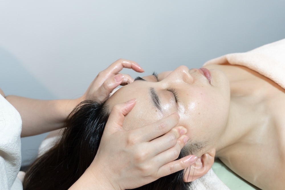 新手該如何選擇呢？最推薦新手的台北做臉 KOZY Salon 可以沙龍