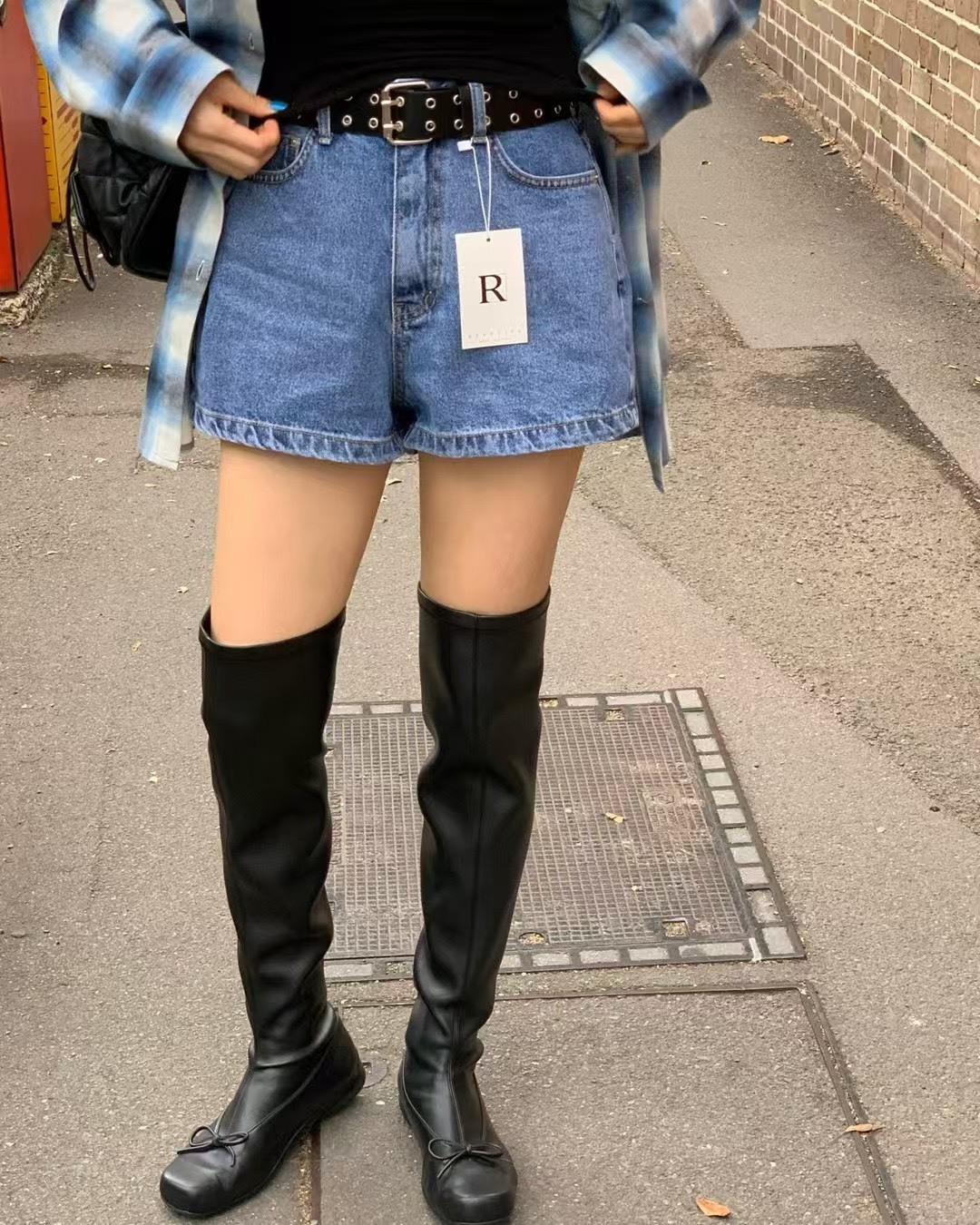 經典修飾款牛仔短褲