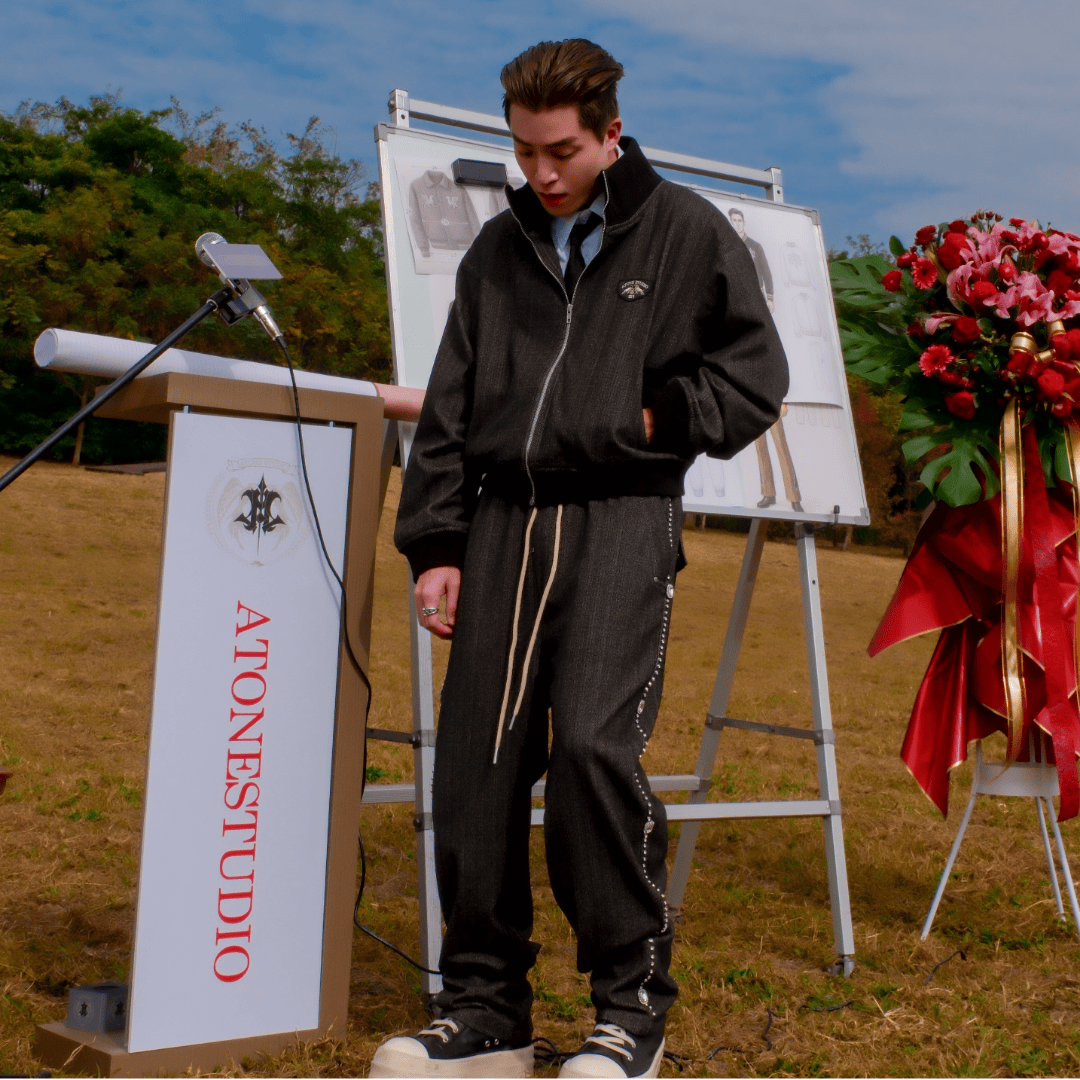 ATONE Herringbone Embroidered Jacket. 壓紋刺繡夾克 外套