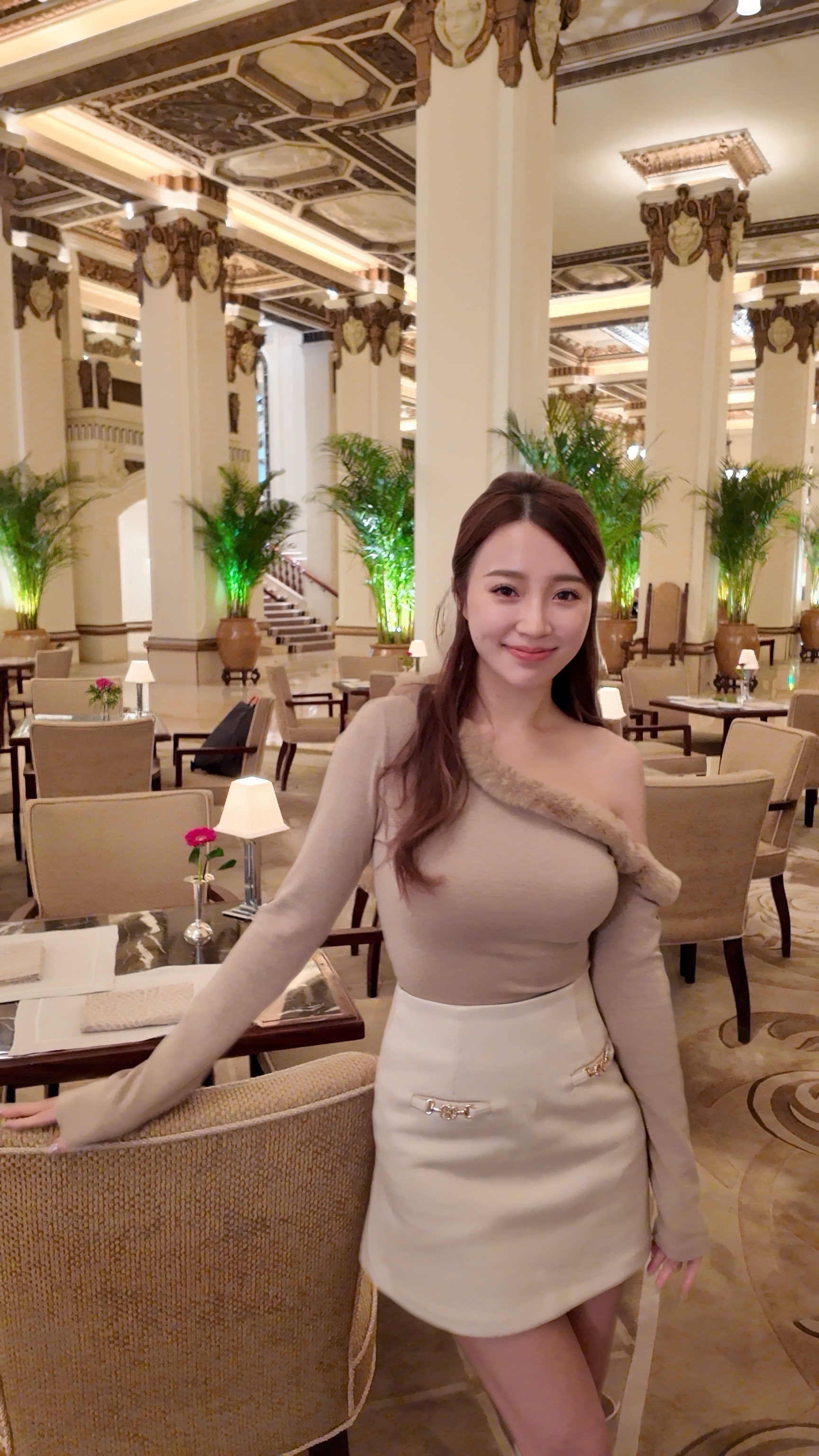 節日感毛毛斜肩小上衣💫