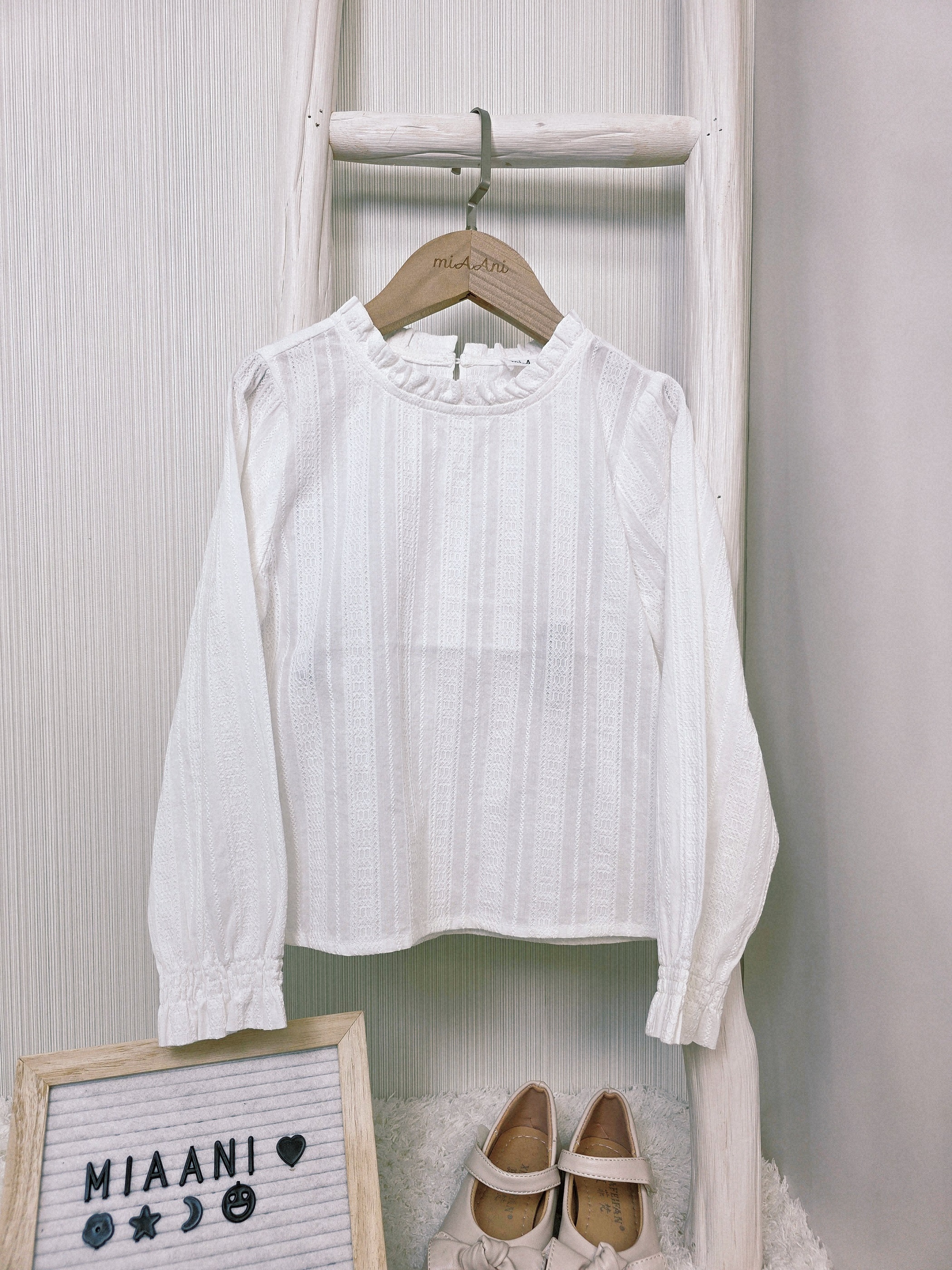 Selina 全棉緹花喱士上衣