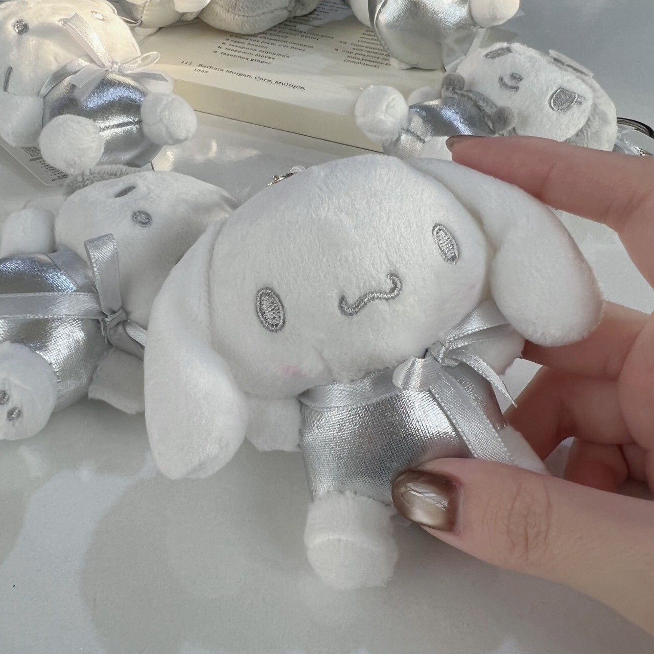 三麗鷗銀色全身款吊飾