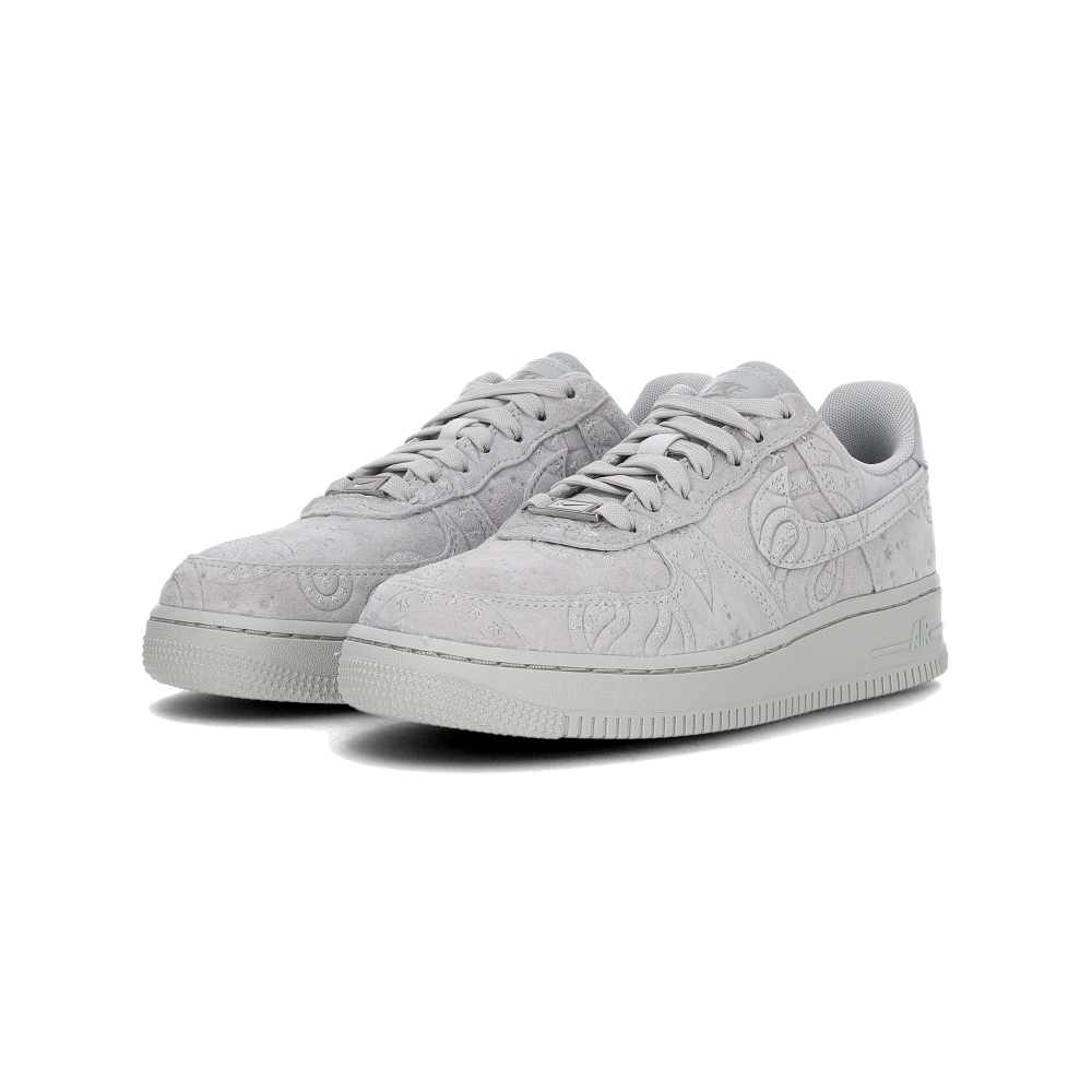 Nike Air Force 1'07 PRM 女鞋 灰白色 AF1 透氣 壓紋 運動 麂皮 休閒鞋 IO1259-002