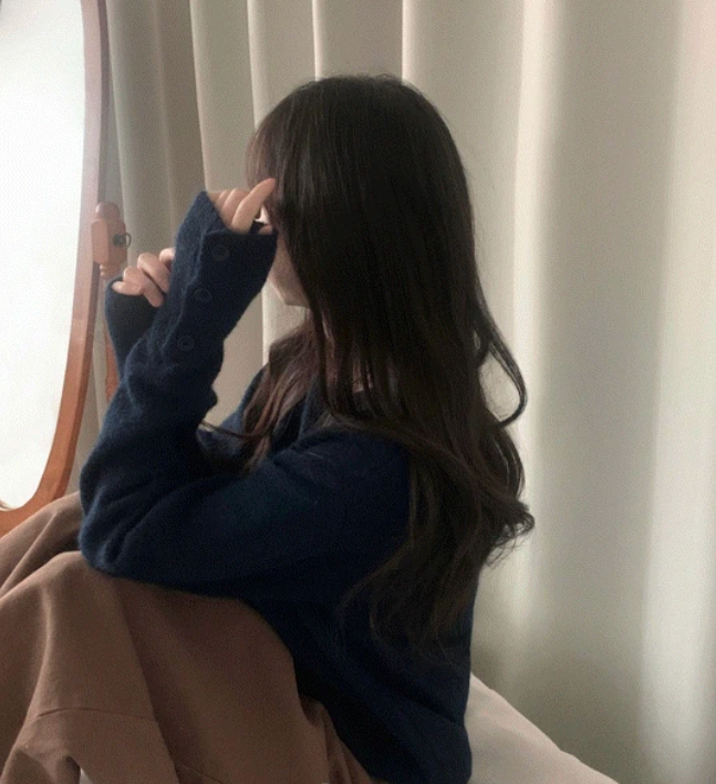 春季預訂｜精緻袖扣圓領長袖針織衫