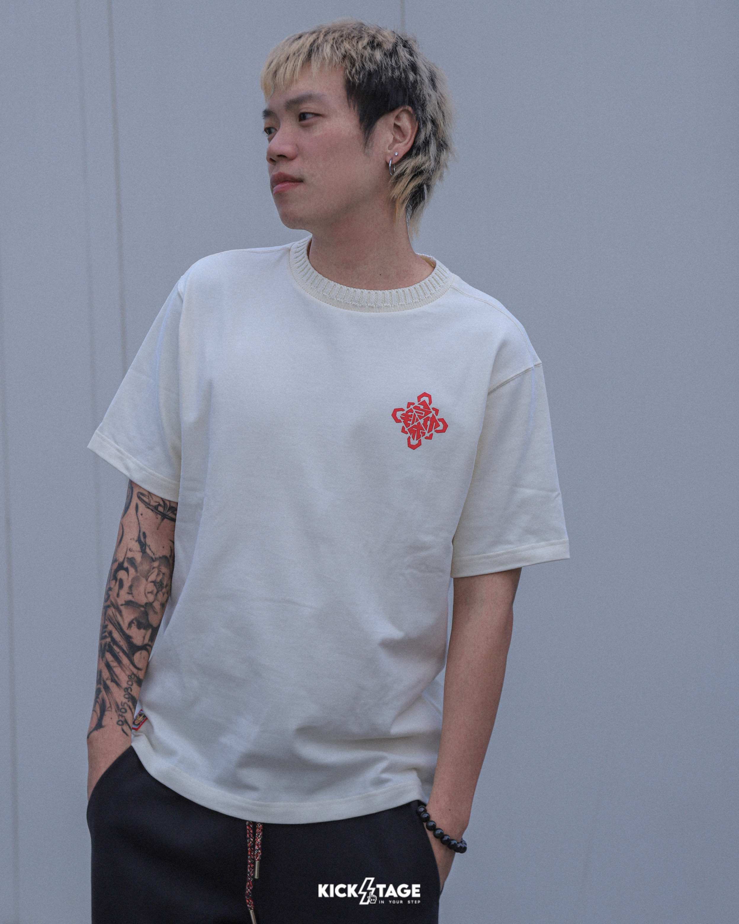 男女款 ADIDAS LNY TEE CNY 米白色 馬年 三葉草 新年 寬鬆 純棉 短T【KT0713】ADLP