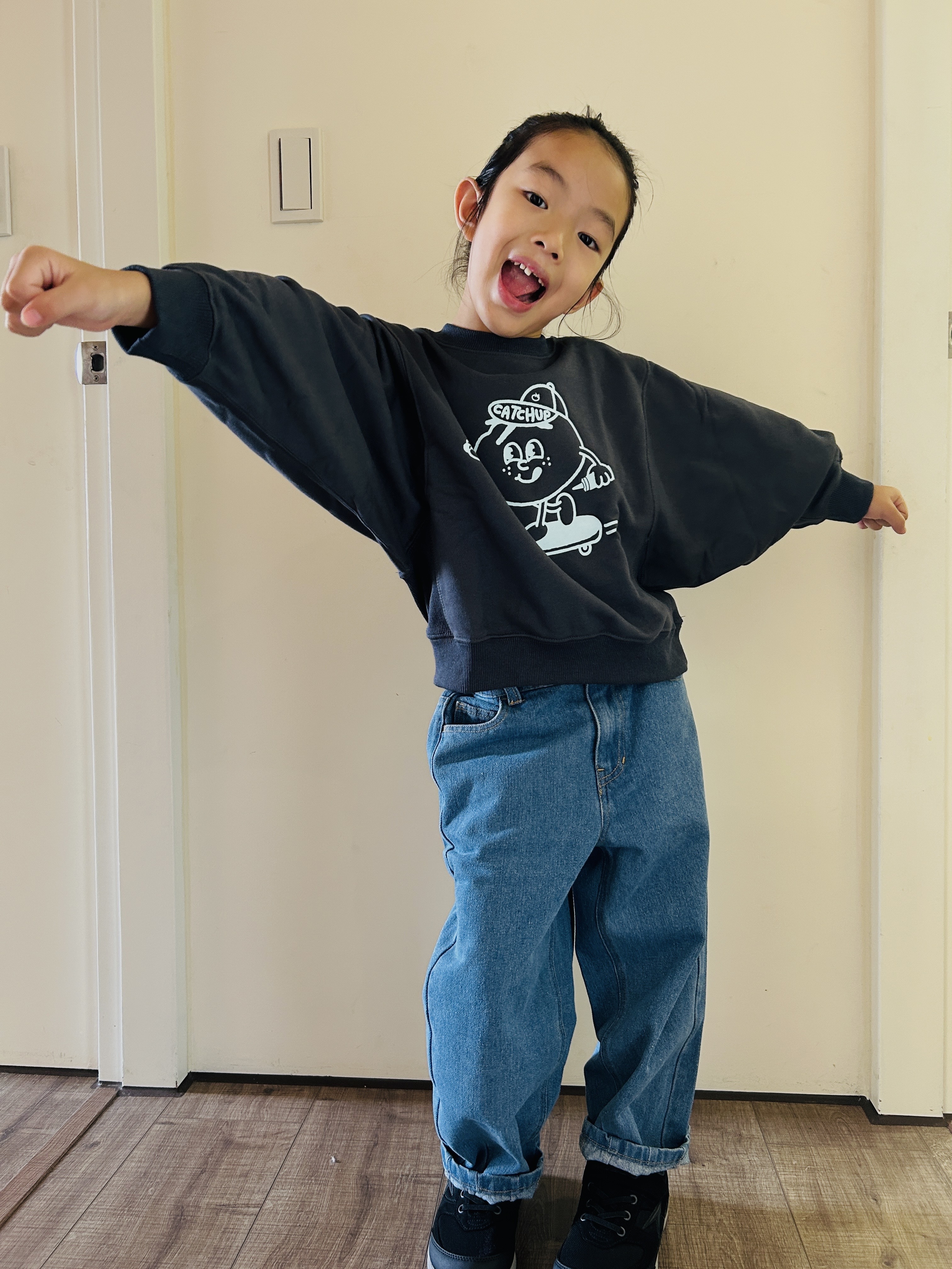 日本 Catchup 寬版錐形 立體剪裁 美型丹寧褲 (共2色，120-130) 0573039