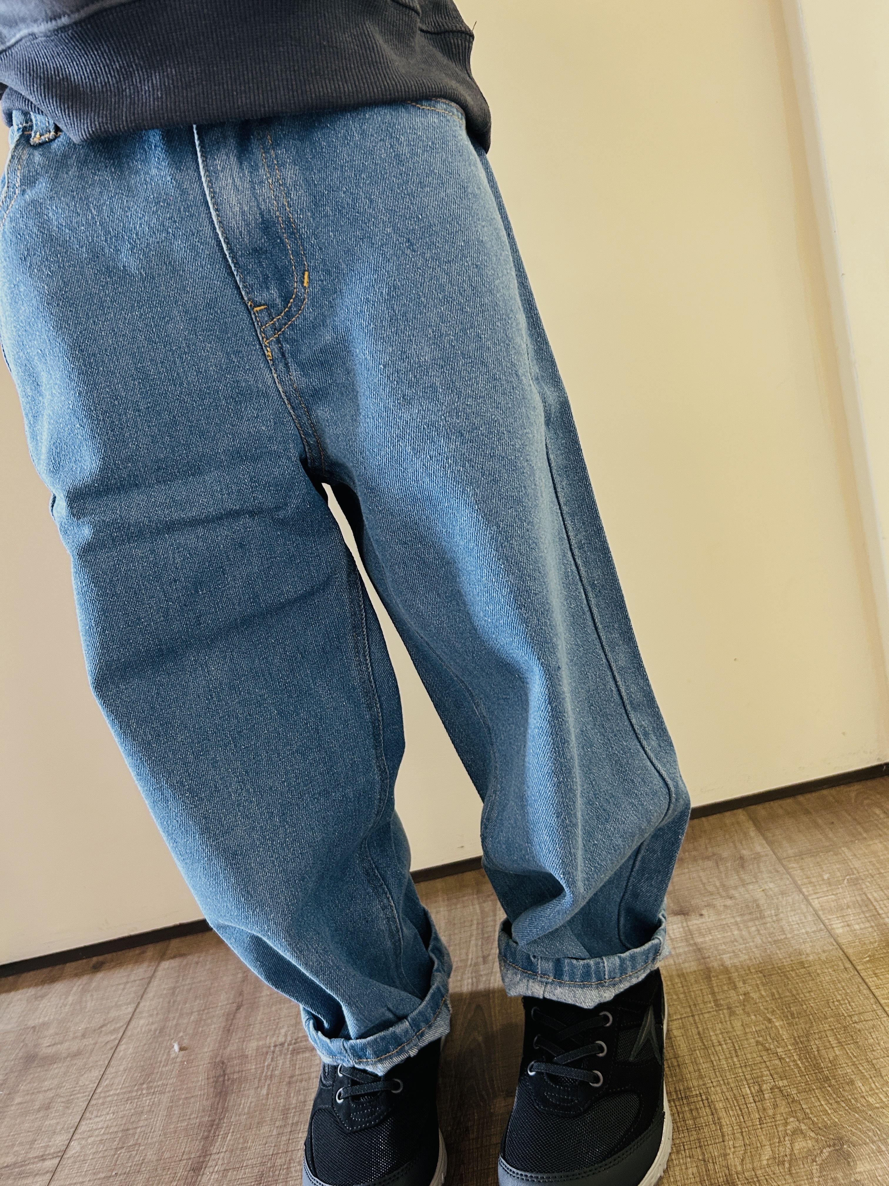 日本 Catchup 寬版錐形 立體剪裁 美型丹寧褲 (共2色，120-130) 0573039