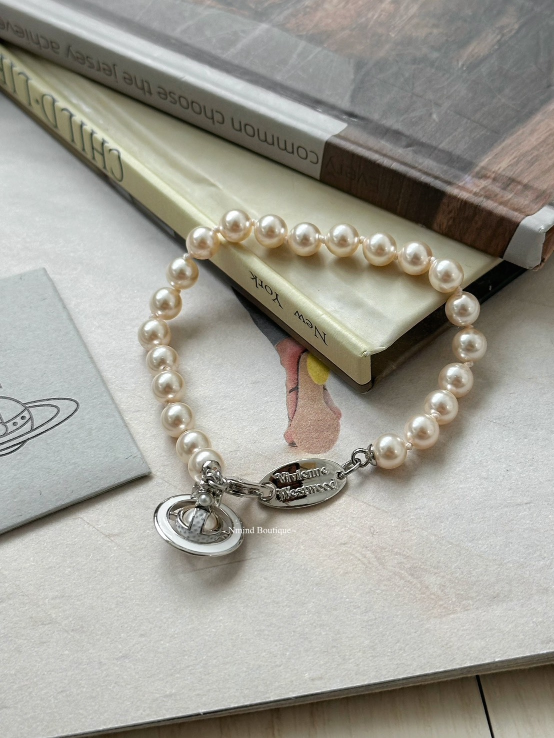 <好飾到✨> Vivienne Westwood Simonetta 白琺瑯珍珠星球手鍊