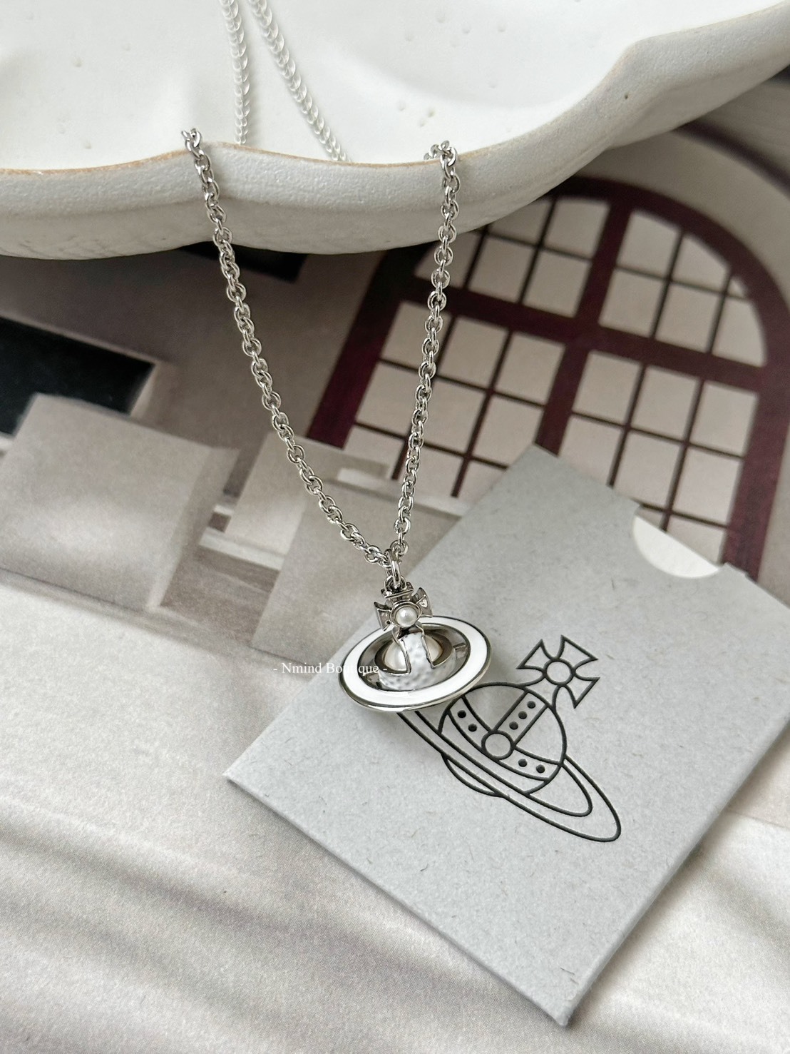 <好飾到✨> Vivienne Westwood Simonetta 白琺瑯珍珠星球項鍊