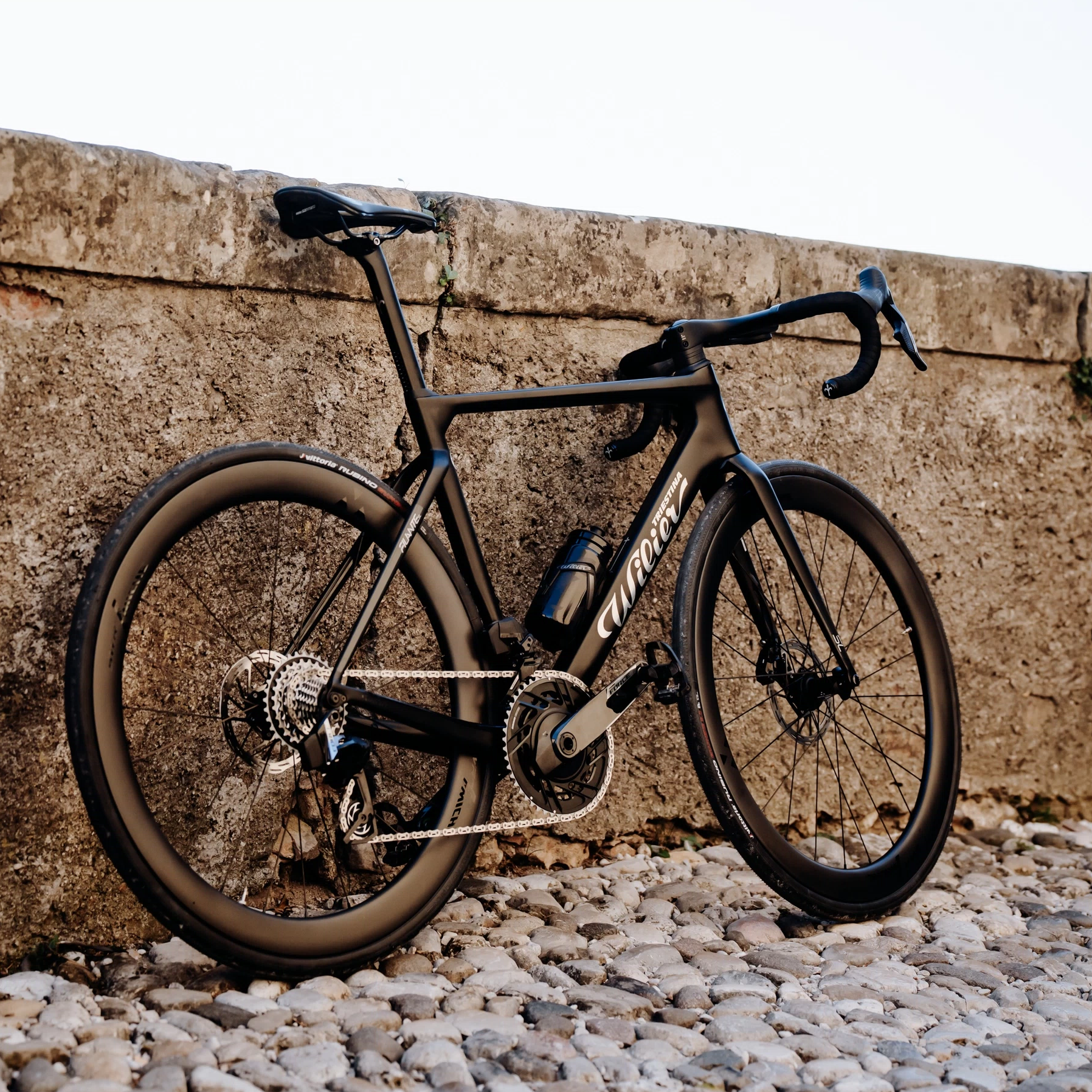 Wilier Filante SL Disc Road Bike (Shimano 105 Di2 R7170