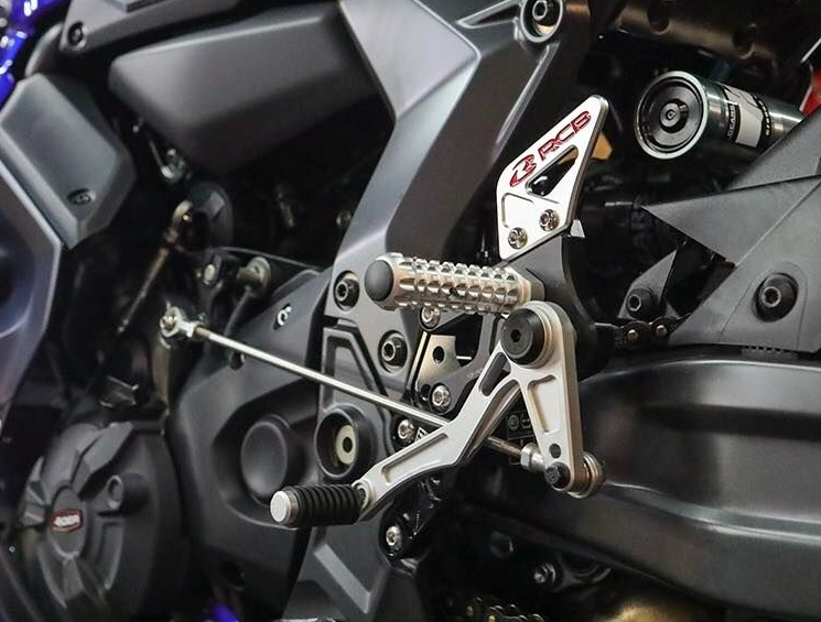 【RCB】RS-1 競技腳踏 腳踏後移 YZF-R7