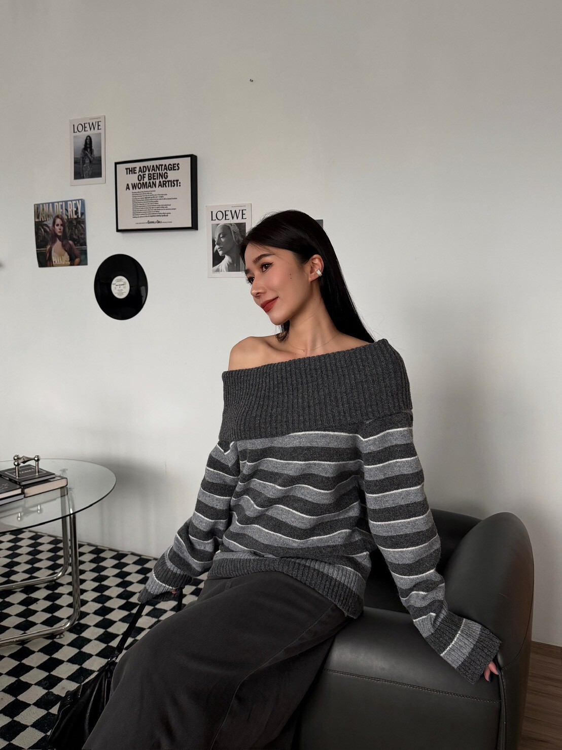 慵懶橫條一字領毛衣