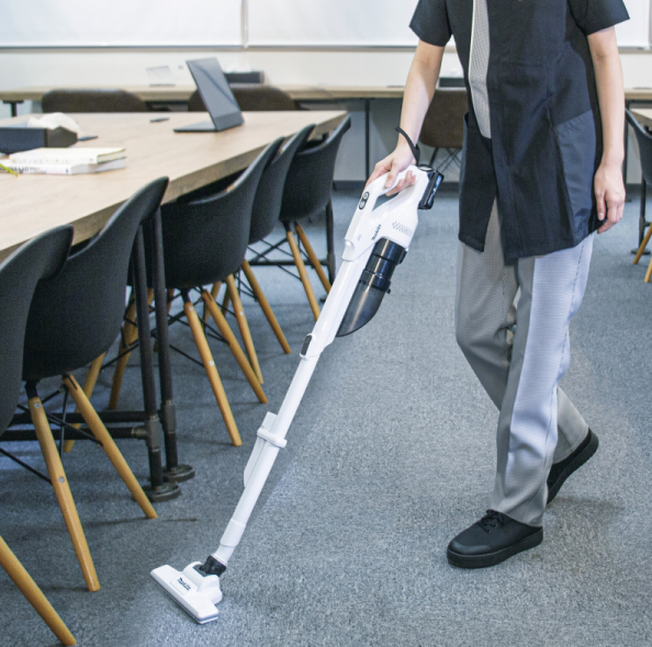 "MAKITA"牧田牌 充電式吸塵機套裝(旋風筒)