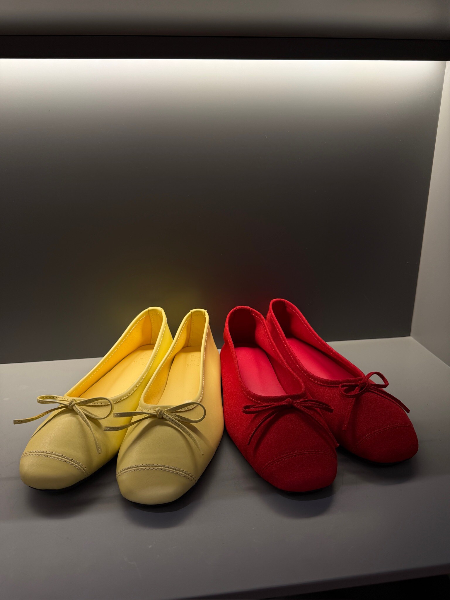 Leather ribbon ballet flat