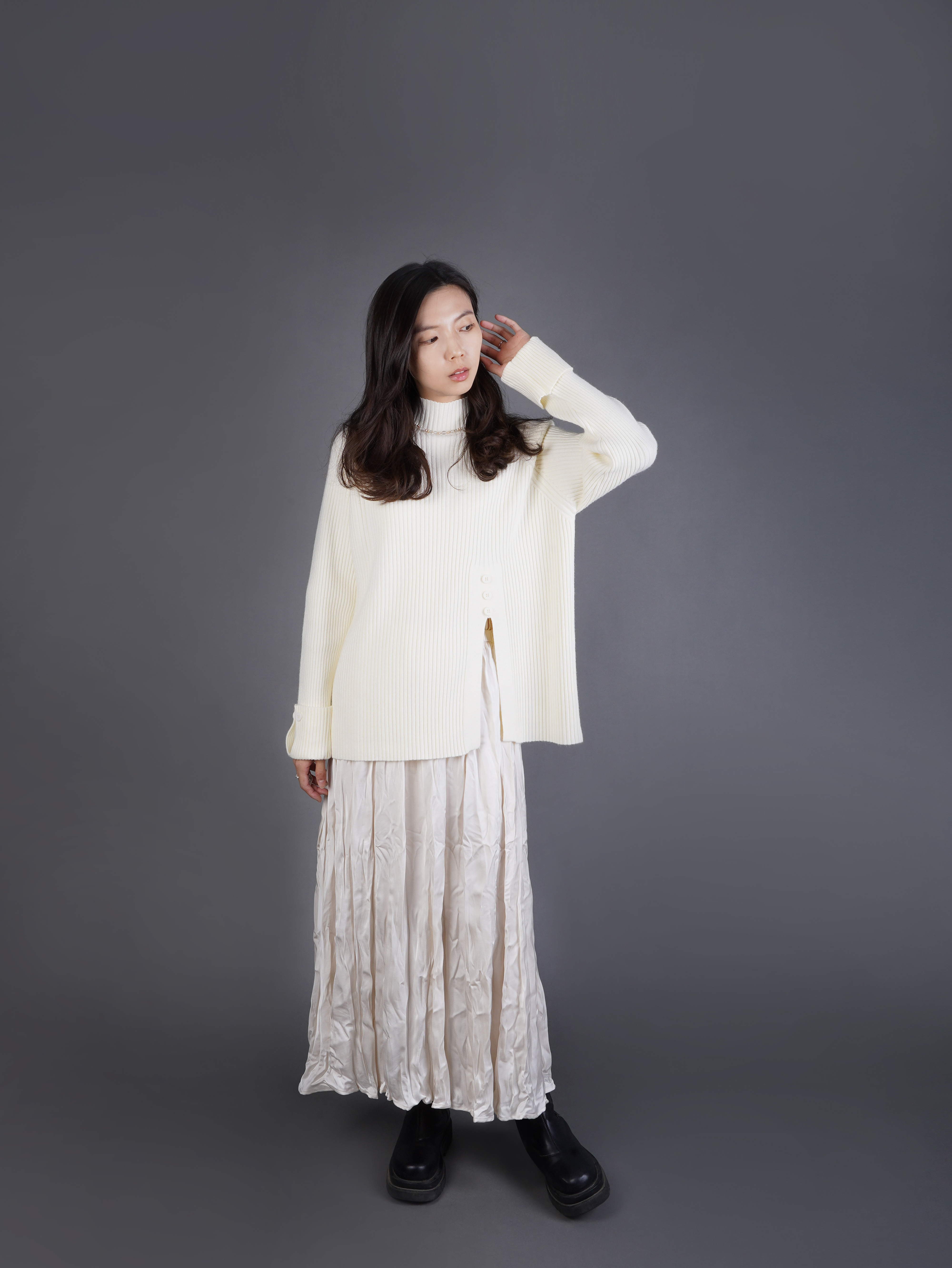 質感開衩鈕釦立領上衣 | 奶油白