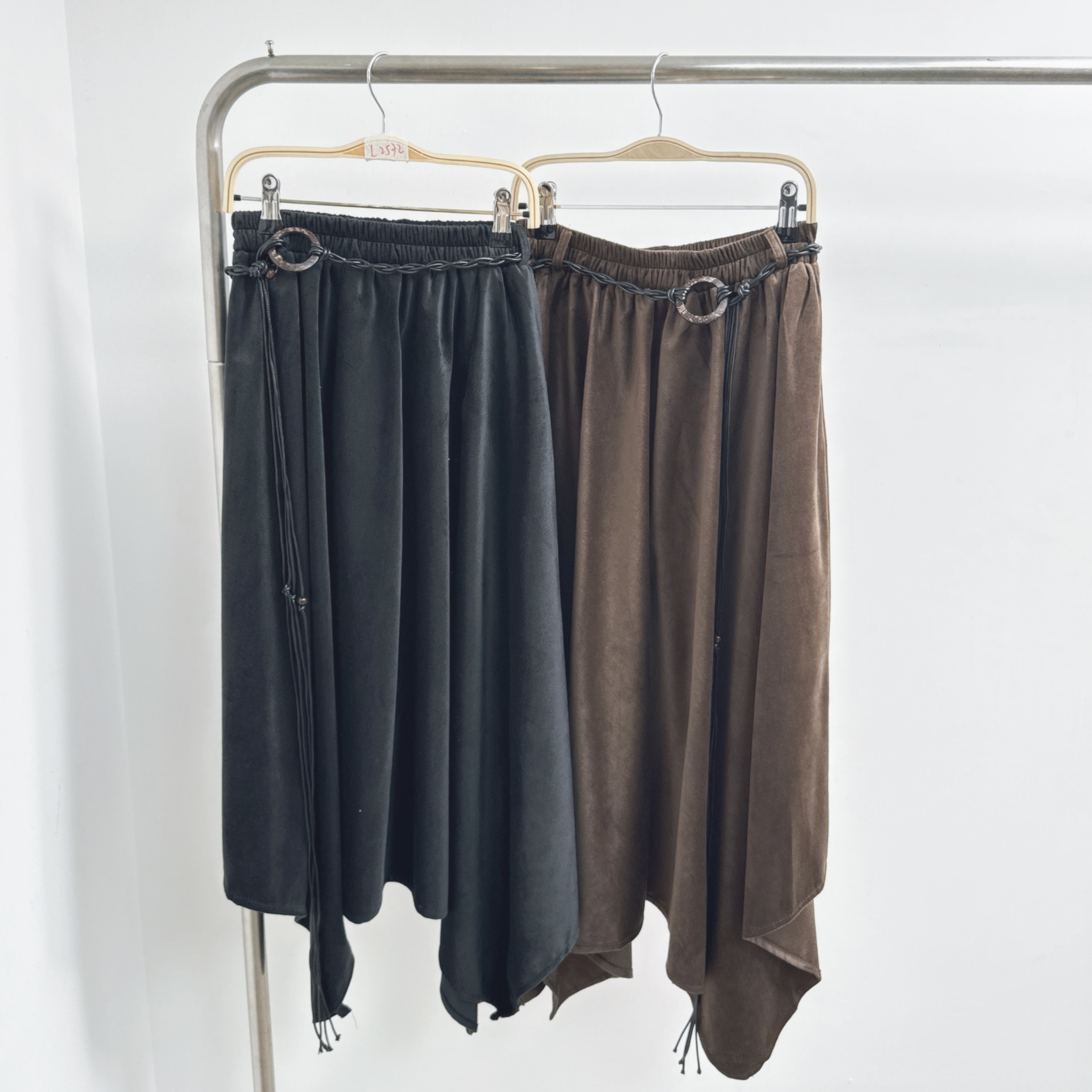 不規則腳腰帶裝飾絲絨裙 (B21-B22)