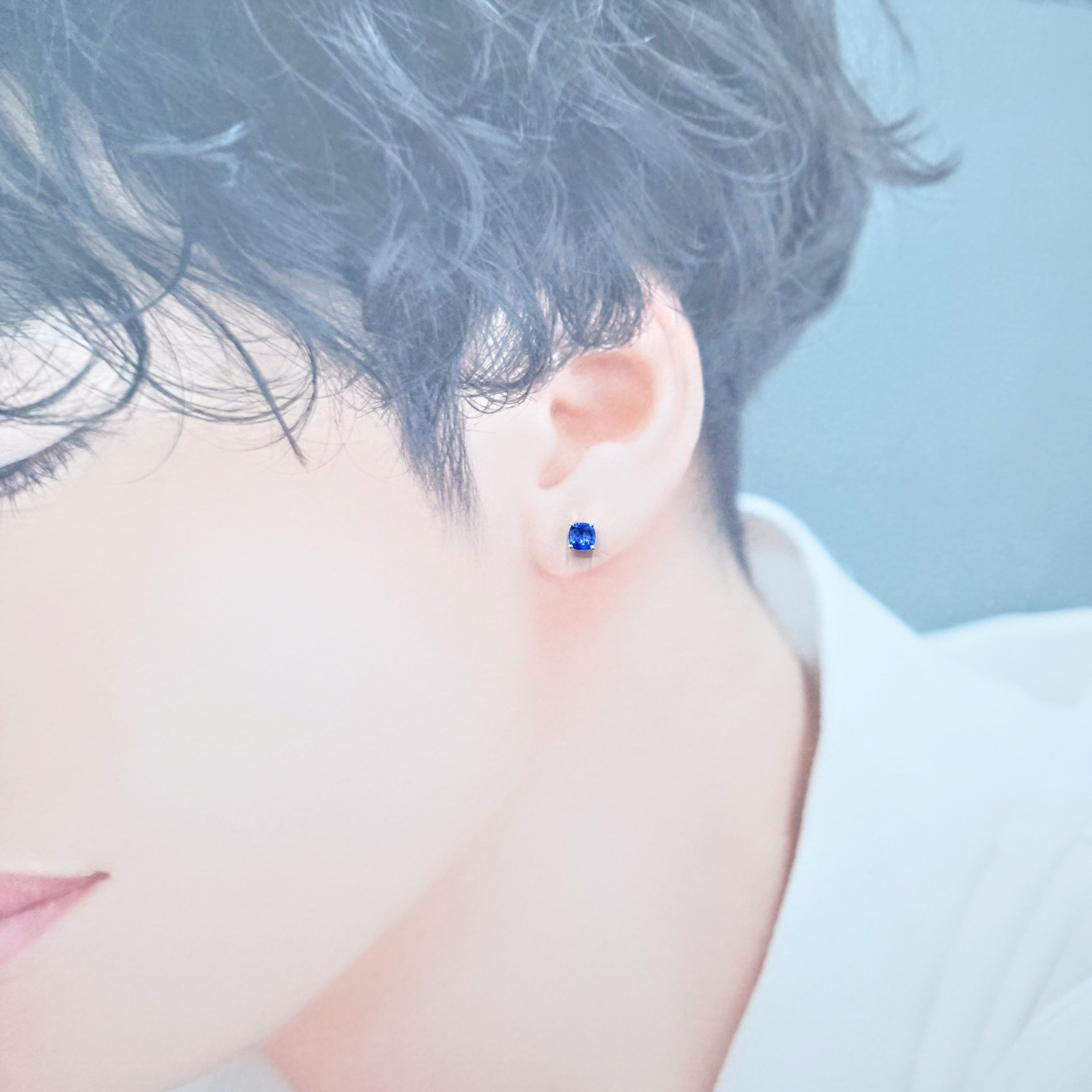 全新18K白金【主石58份藍寶石】單耳環