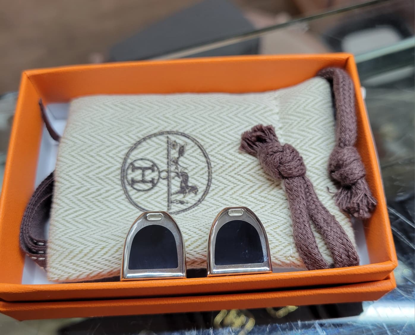 HERMES Etrier cufflinks NOIR 袖口鈕 黑色