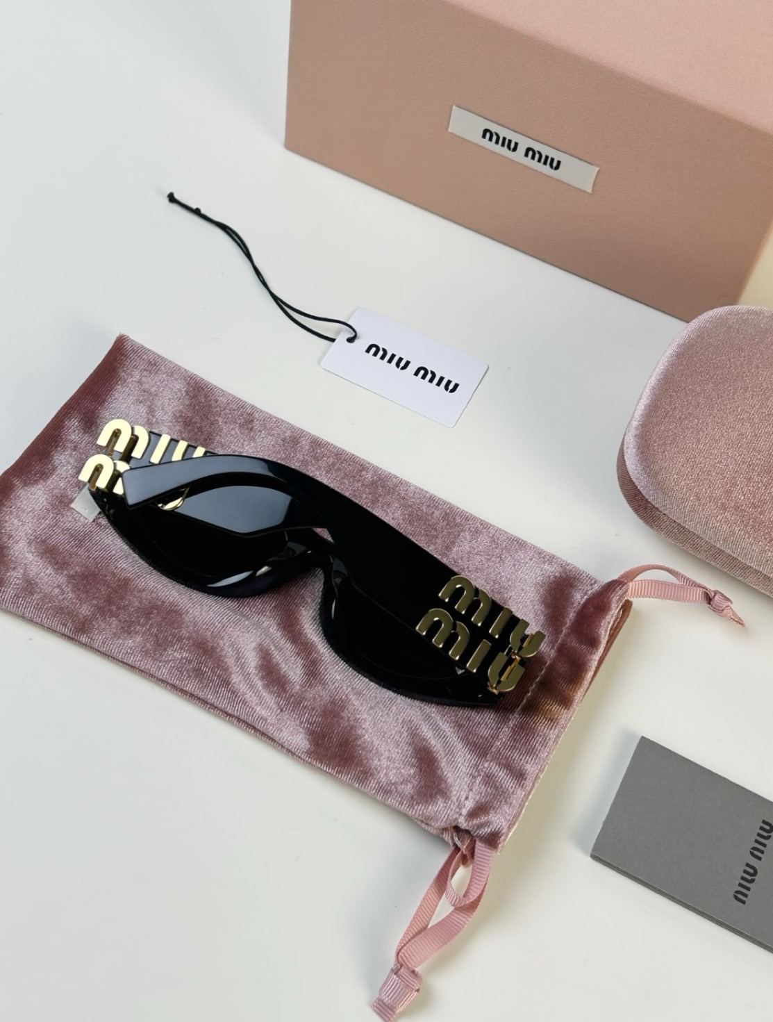 MIU MIU經典橢圓 黑金墨鏡 【可配度數】